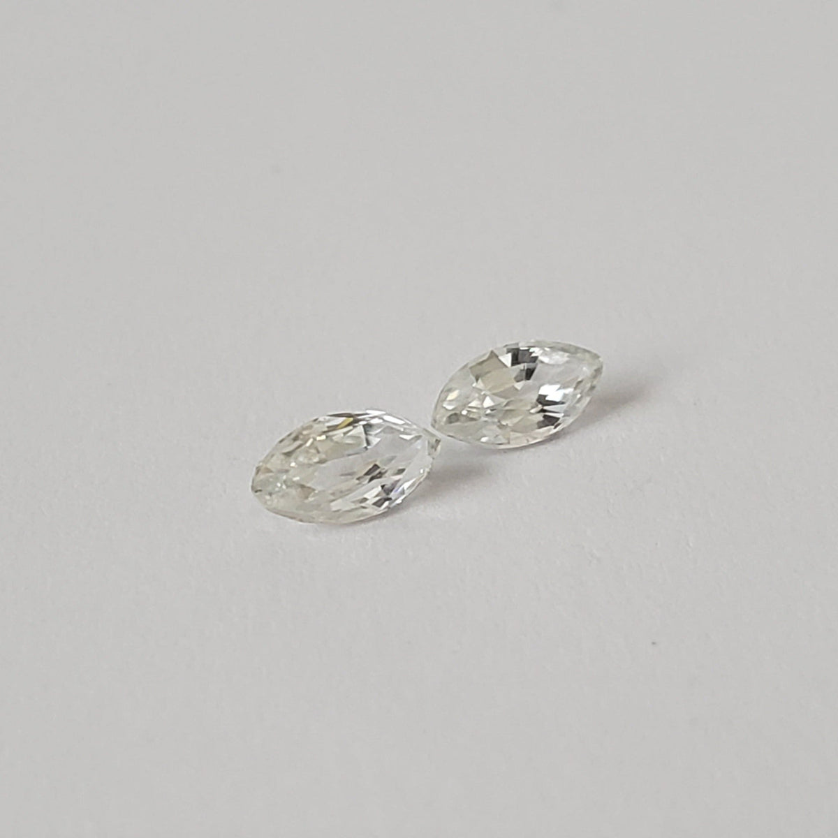  Pair of Zircon Gemstones | Marquise Cut | White | 7.5x3.6mm 3