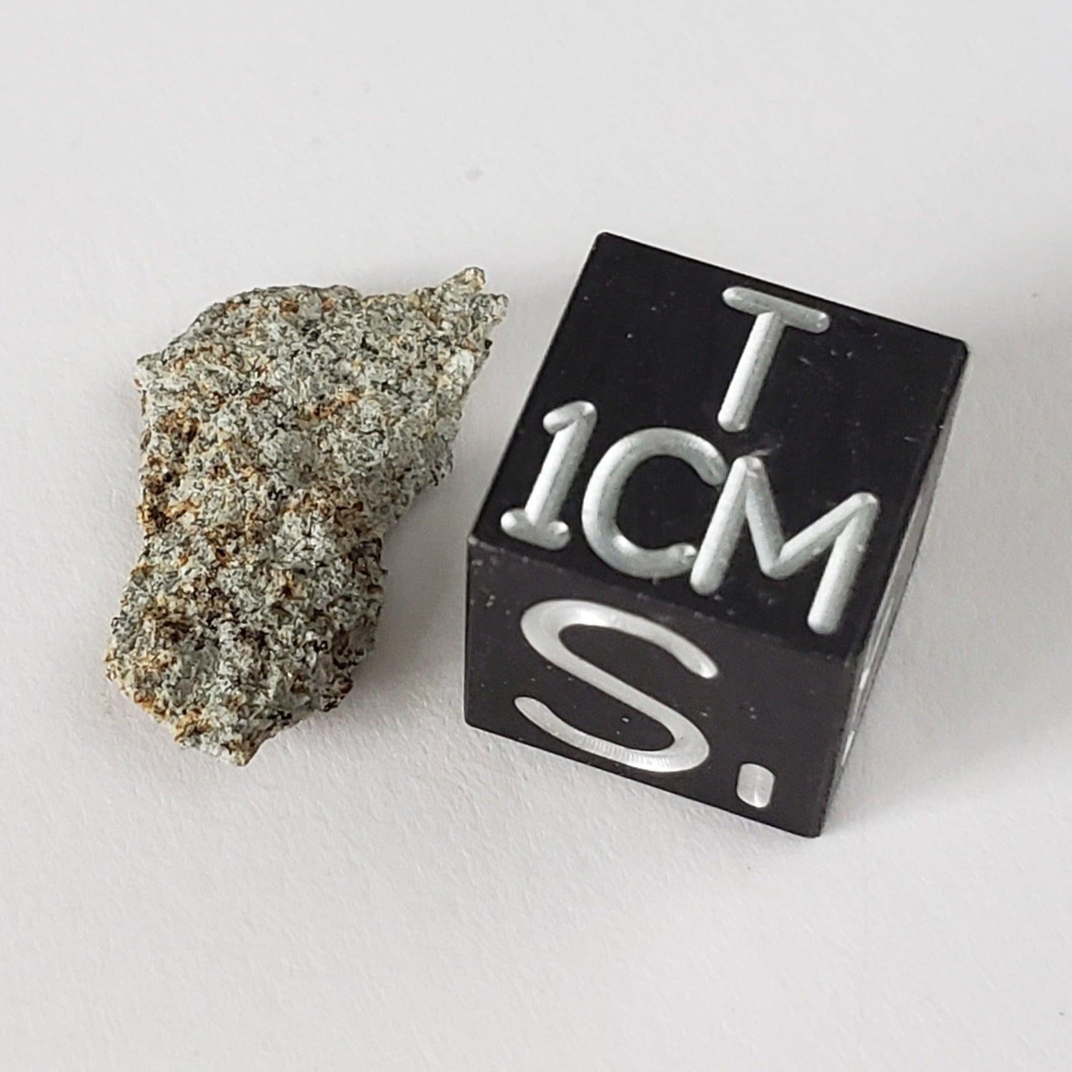  Peace River Meteorite | 0.52 Gr | Individual Fragment | L6 Chondrite | 1963 OBSERVED FALL | Canada | SO24 