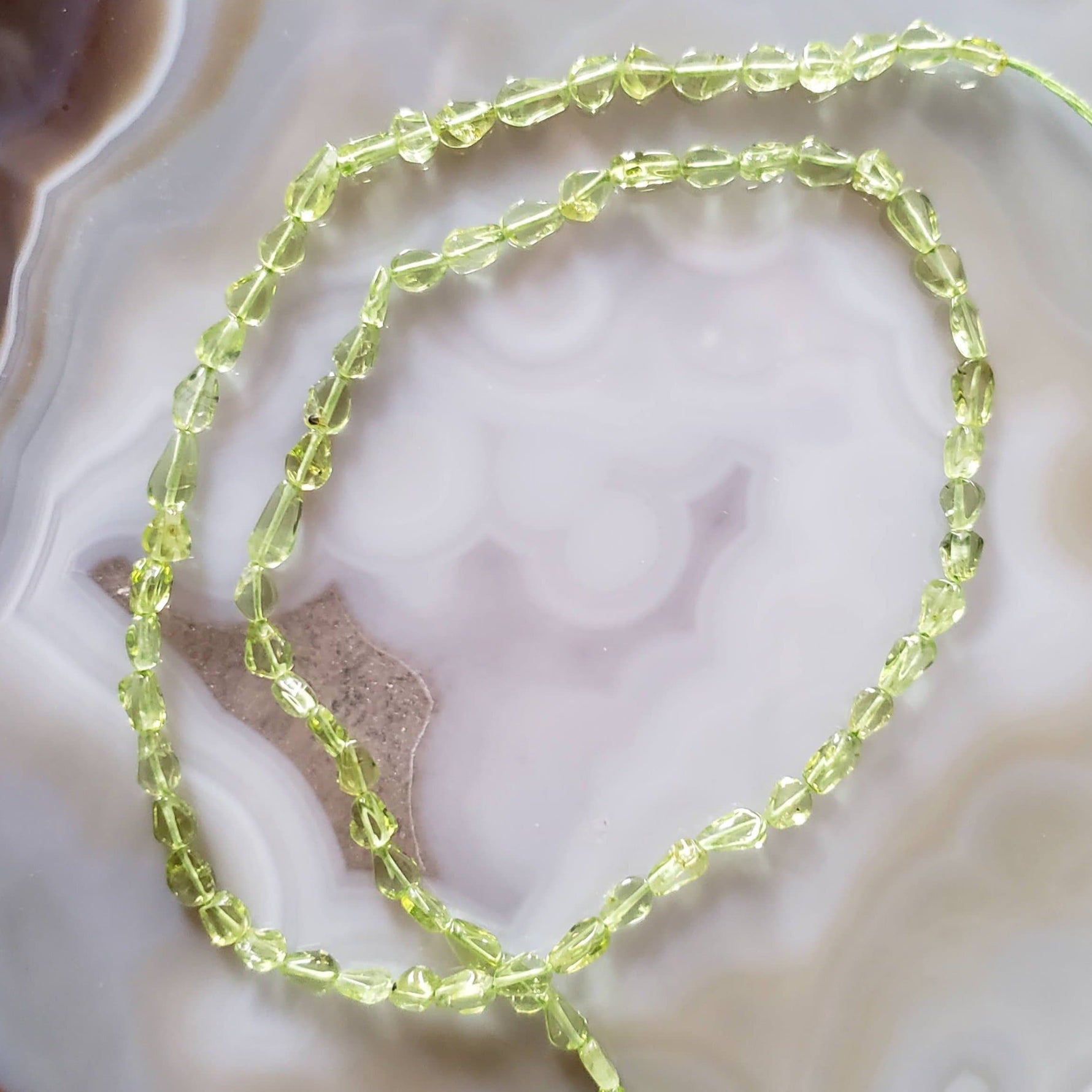  Peridot Gemstone Beads | 38 cm, 15 inch Strand | Pear Shape | Green 