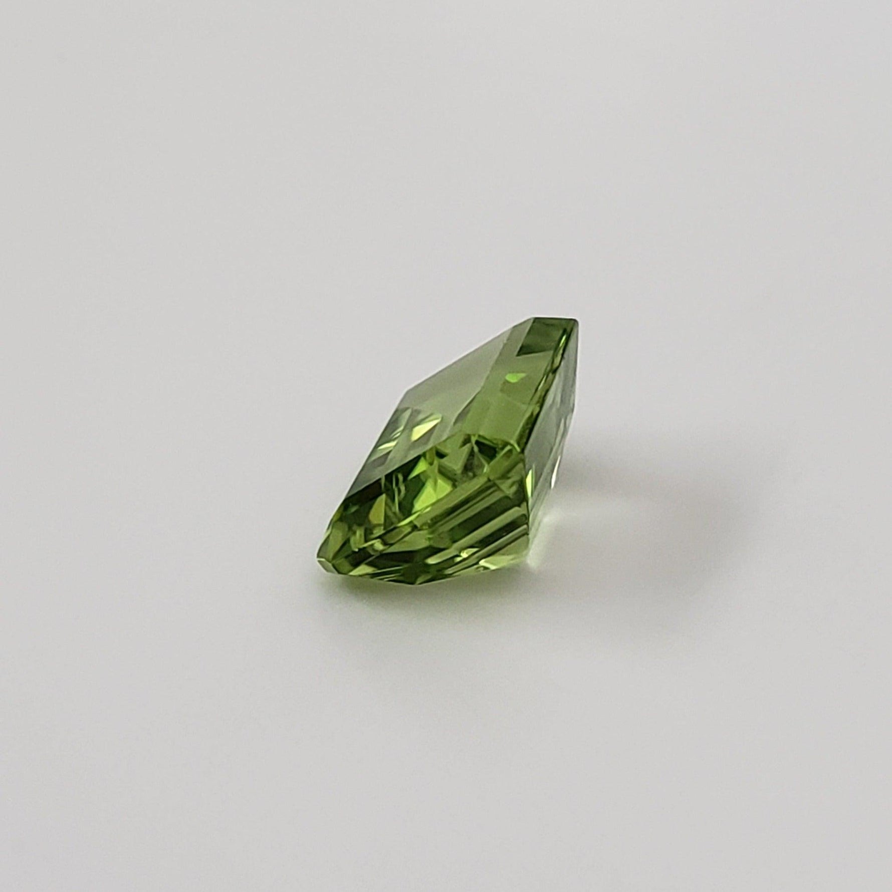  Peridot | Octagon Cut | 9x7mm 4
