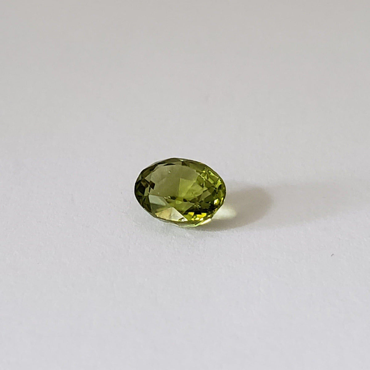  Peridot | Oval Cut | 7x6mm 1
