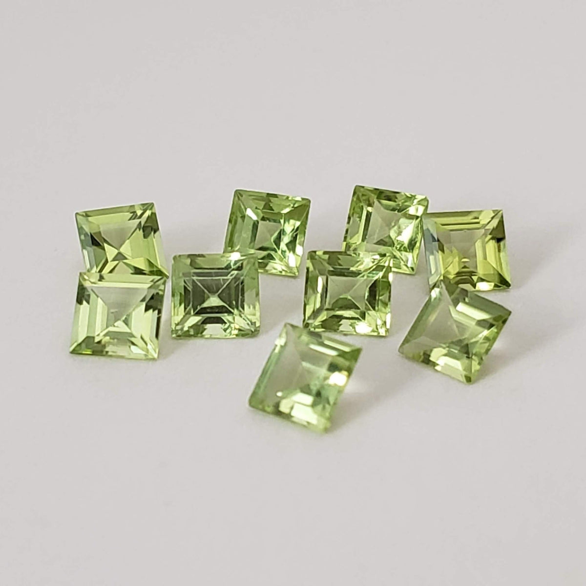  Peridot | Square Cut | 3.7mm 4
