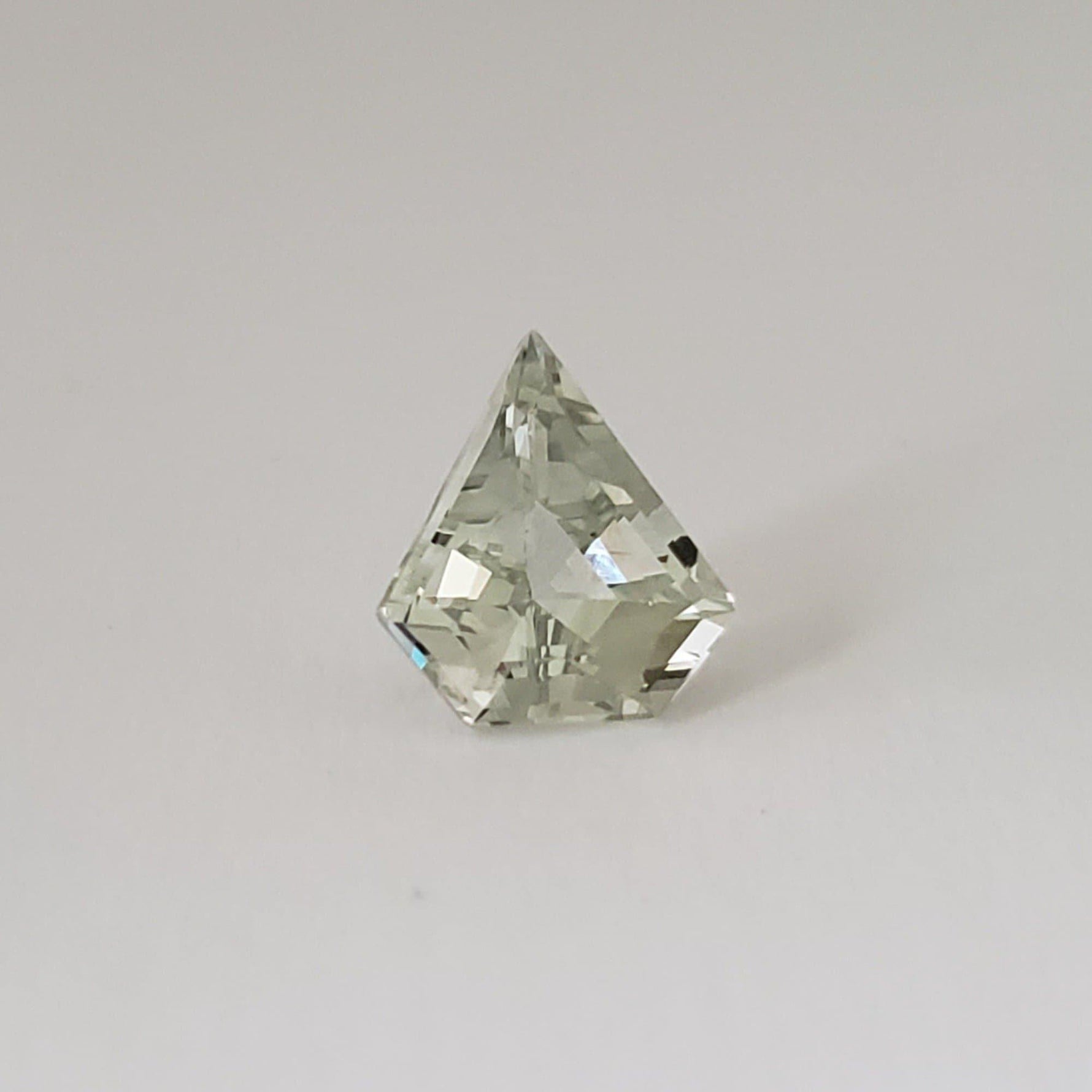  Prasiolite | Green Amethyst | Kite Shape Cut | Light Green | 13.7x12mm 4.7ct 1