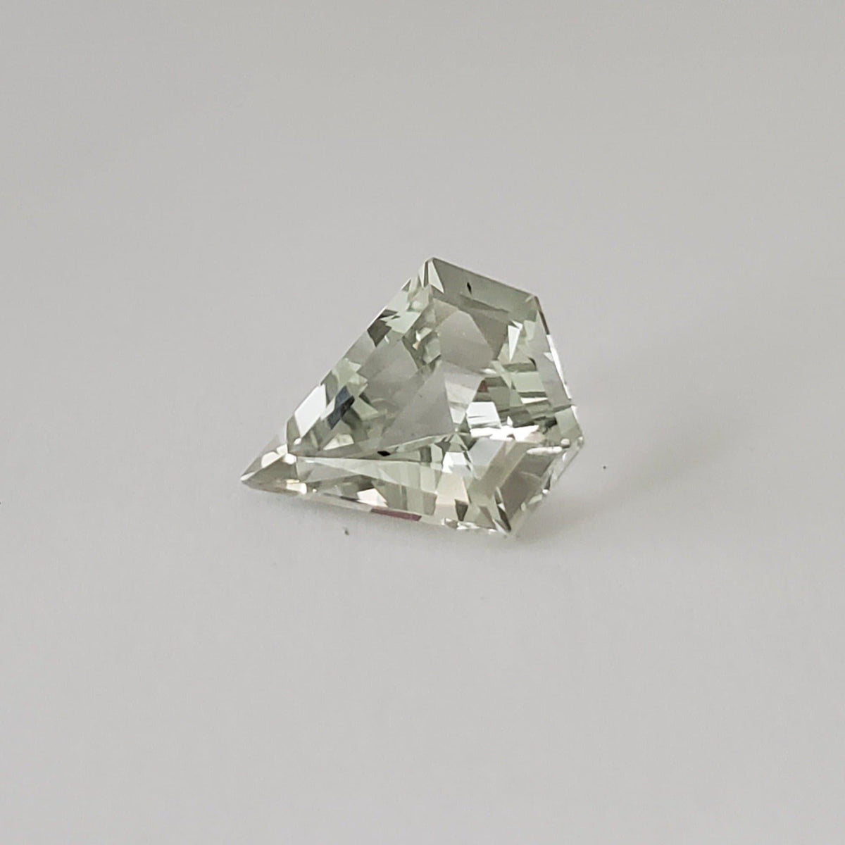  Prasiolite | Green Amethyst | Kite Shape Cut | Light Green | 13.7x12mm 4.7ct 2
