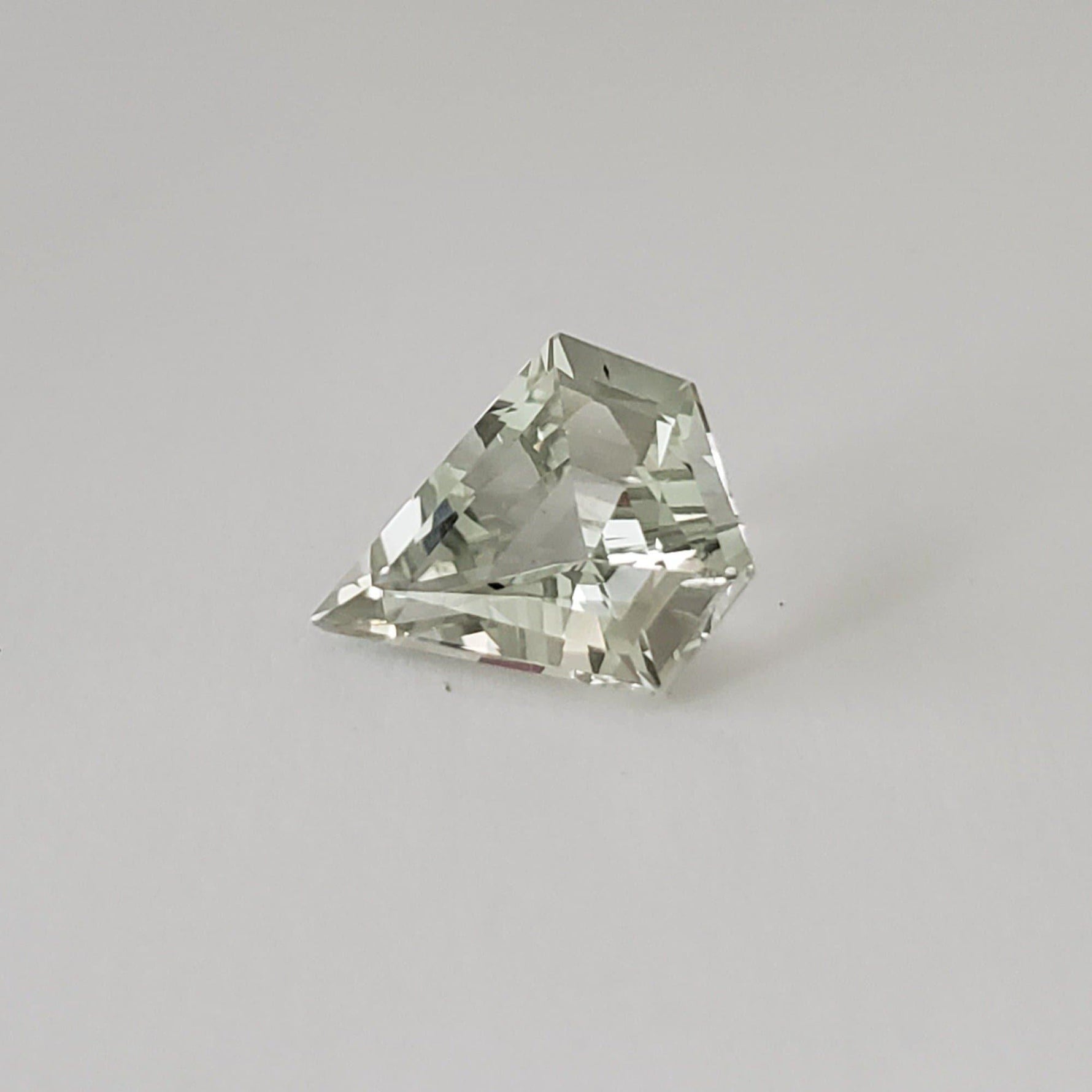  Prasiolite | Green Amethyst | Kite Shape Cut | Light Green | 13.7x12mm 4.7ct 2