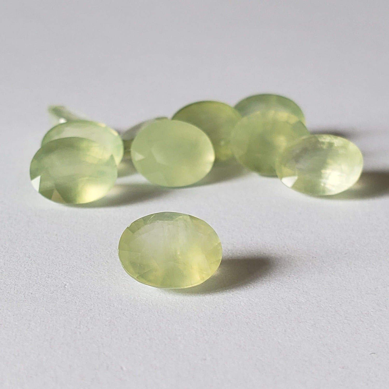  Prehnite | Oval Cut | Apple Green | 9.5x8mm 
