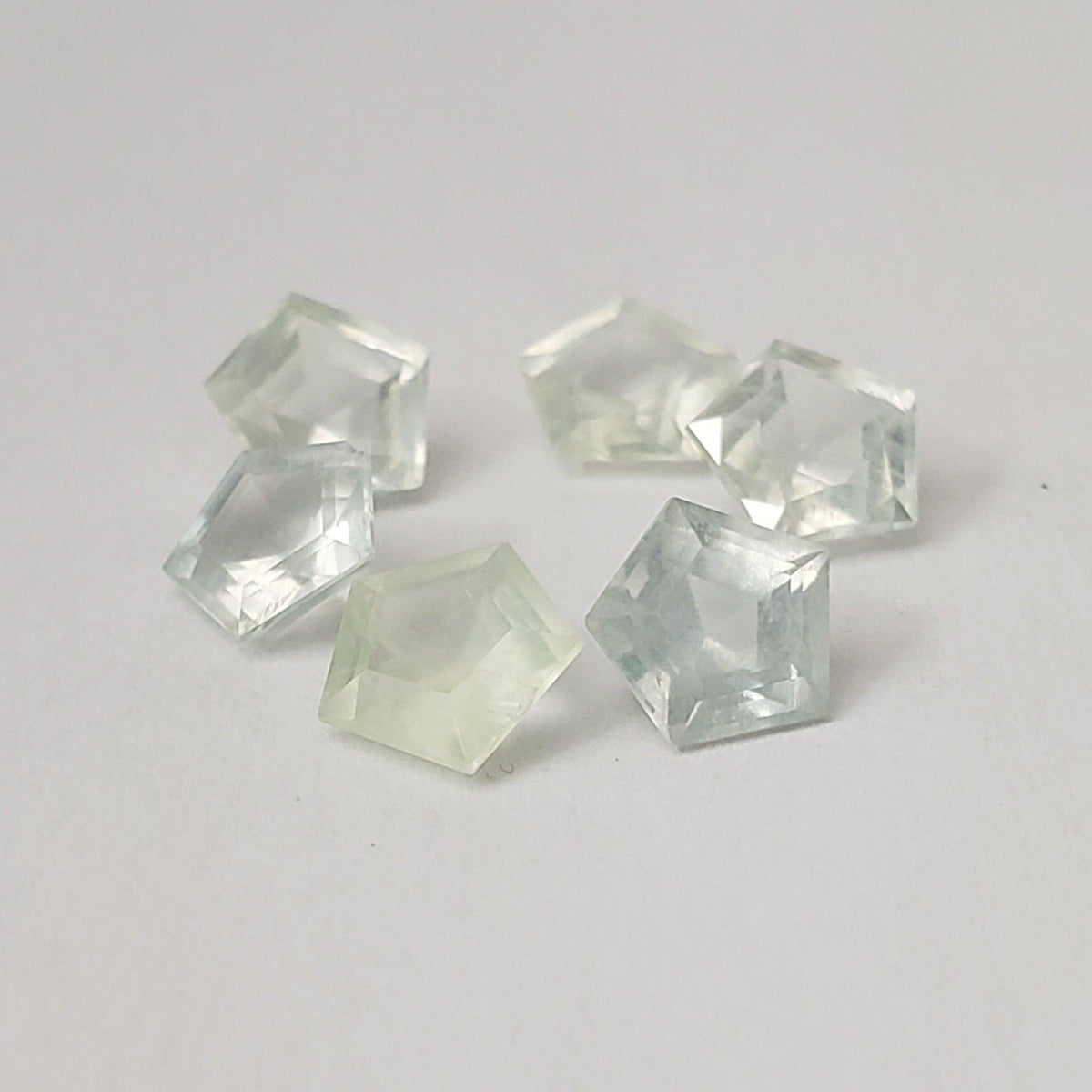  Prehnite | Pentagon Cut | Apple Green | 7mm | SO24 1