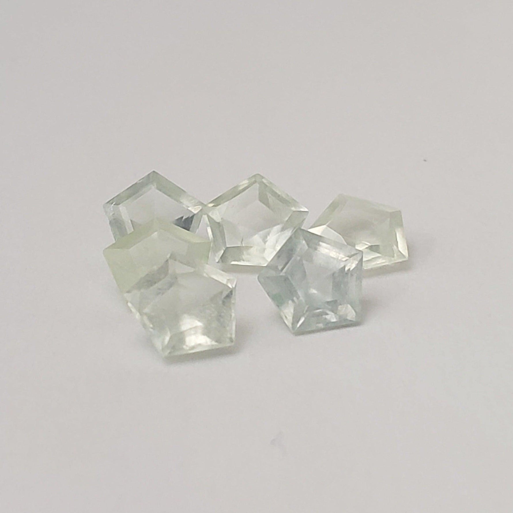  Prehnite | Pentagon Cut | Apple Green | 7mm | SO24 3