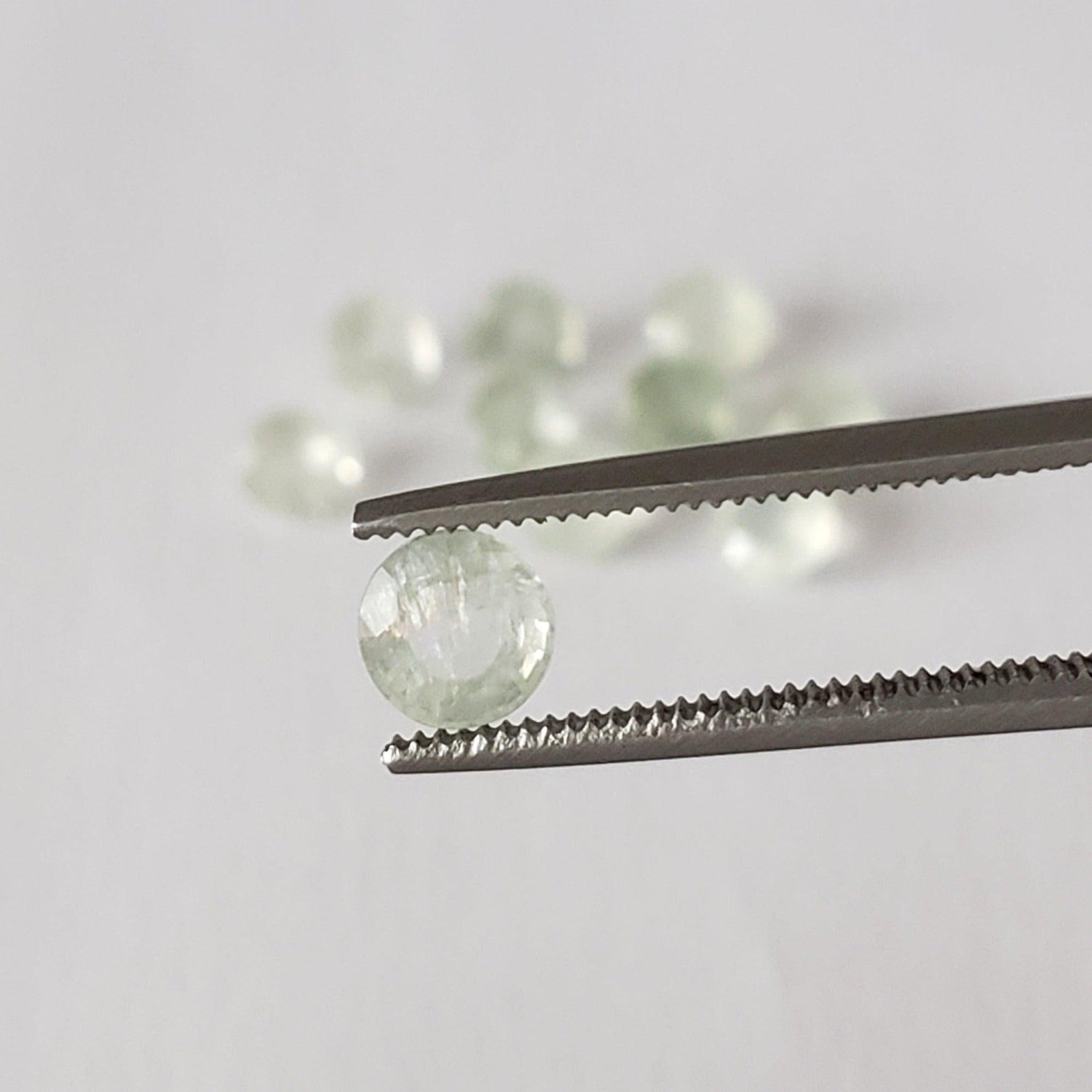  Prehnite | Round Cut | Apple Green | 4.8 mm 