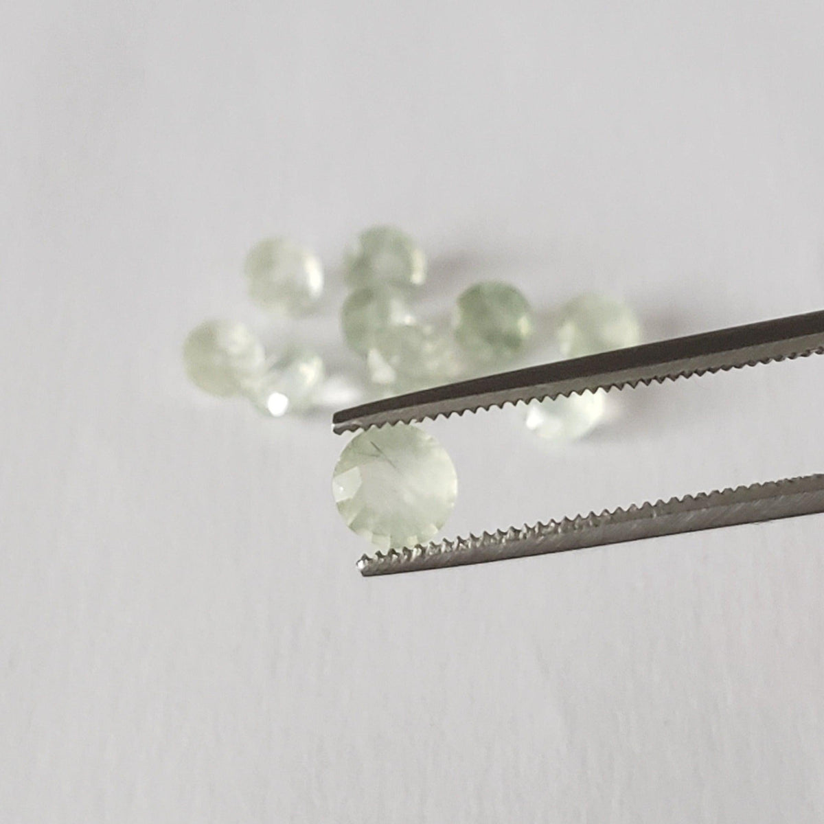  Prehnite | Round Cut | Apple Green | 4.8 mm 1