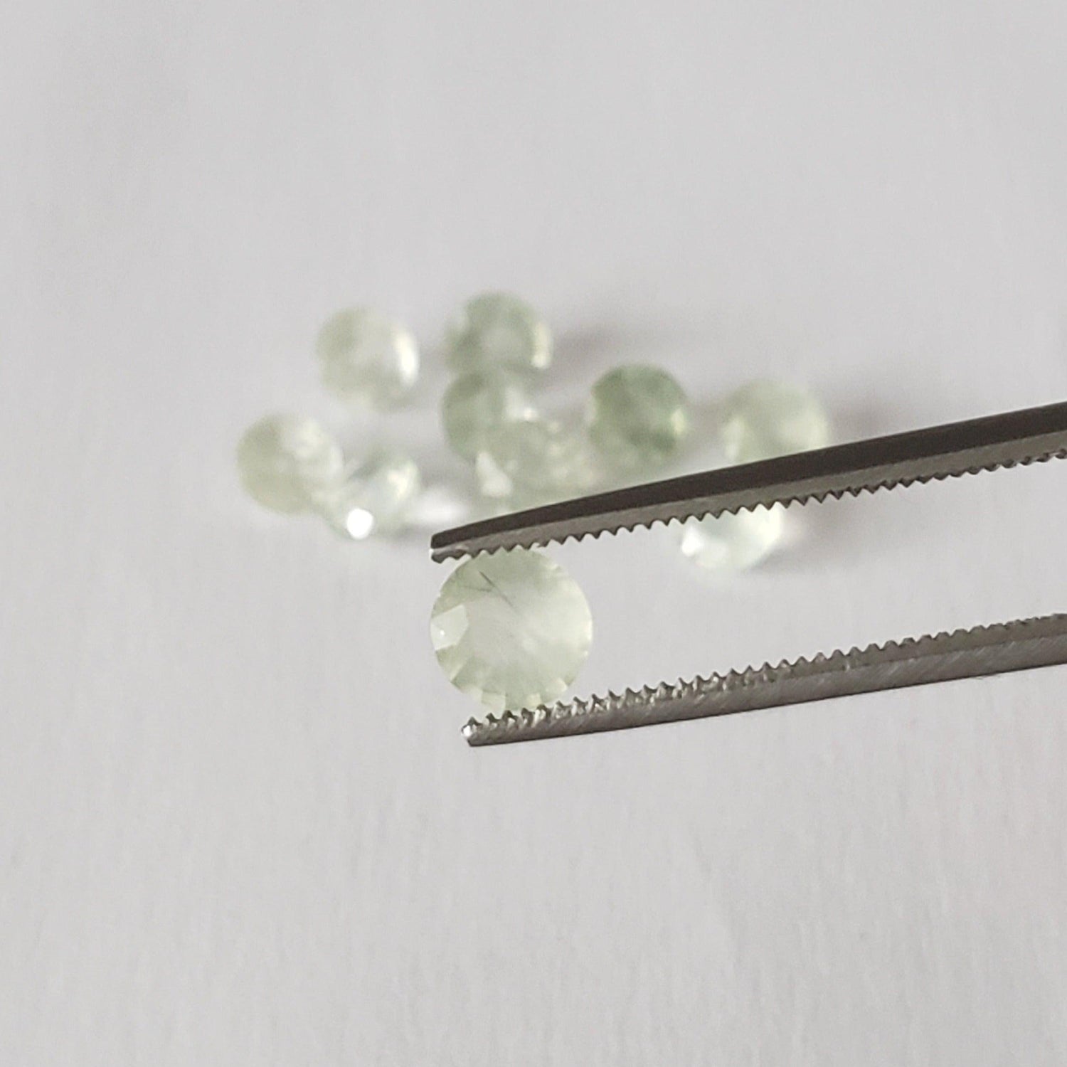  Prehnite | Round Cut | Apple Green | 4.8 mm 1