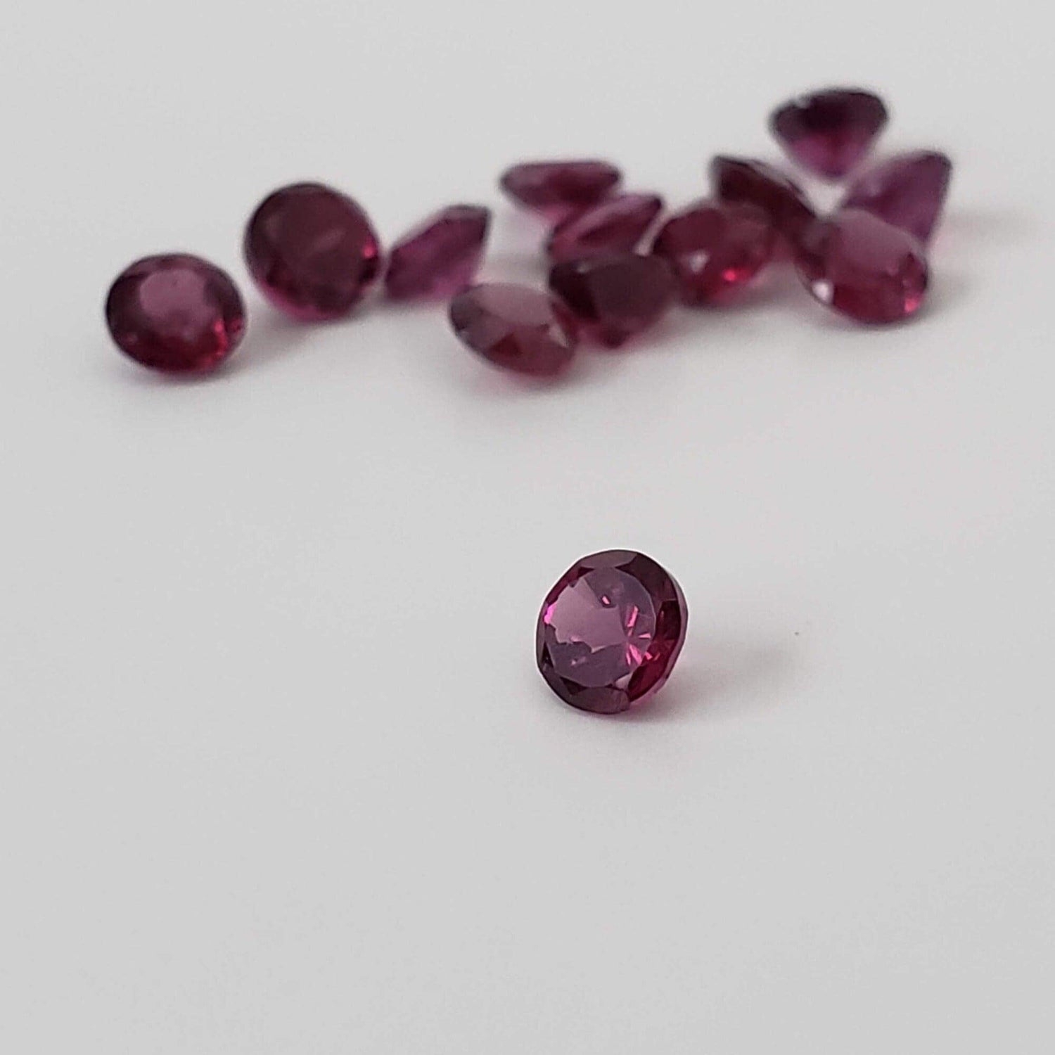  Rhodolite Garnet | Round Cut | Reddish Purple | 4mm | SO24 1