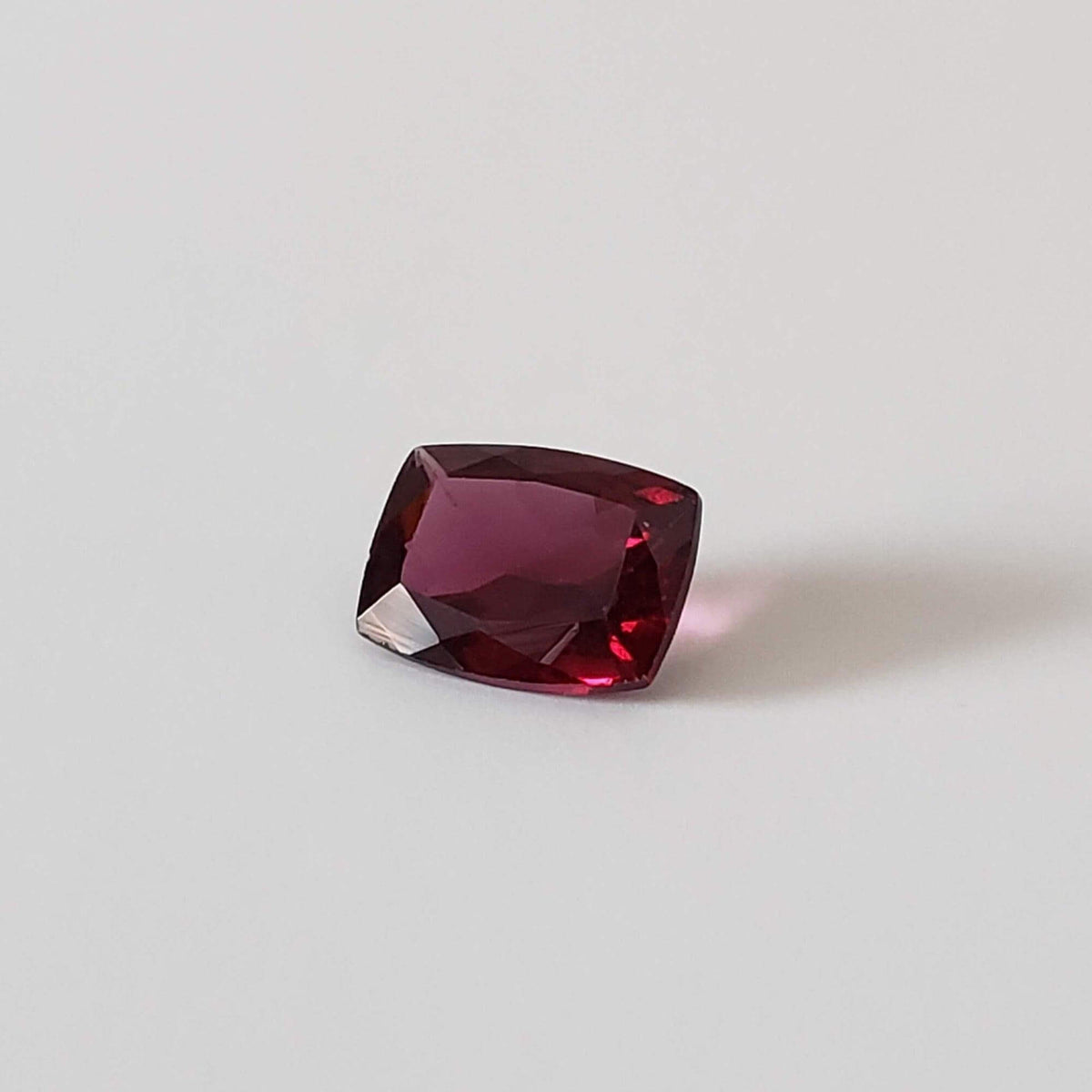  Rhodolite Garnet | Untreated Garnet | Antique Octagon Cut | Reddish Purple | 8x6mm 