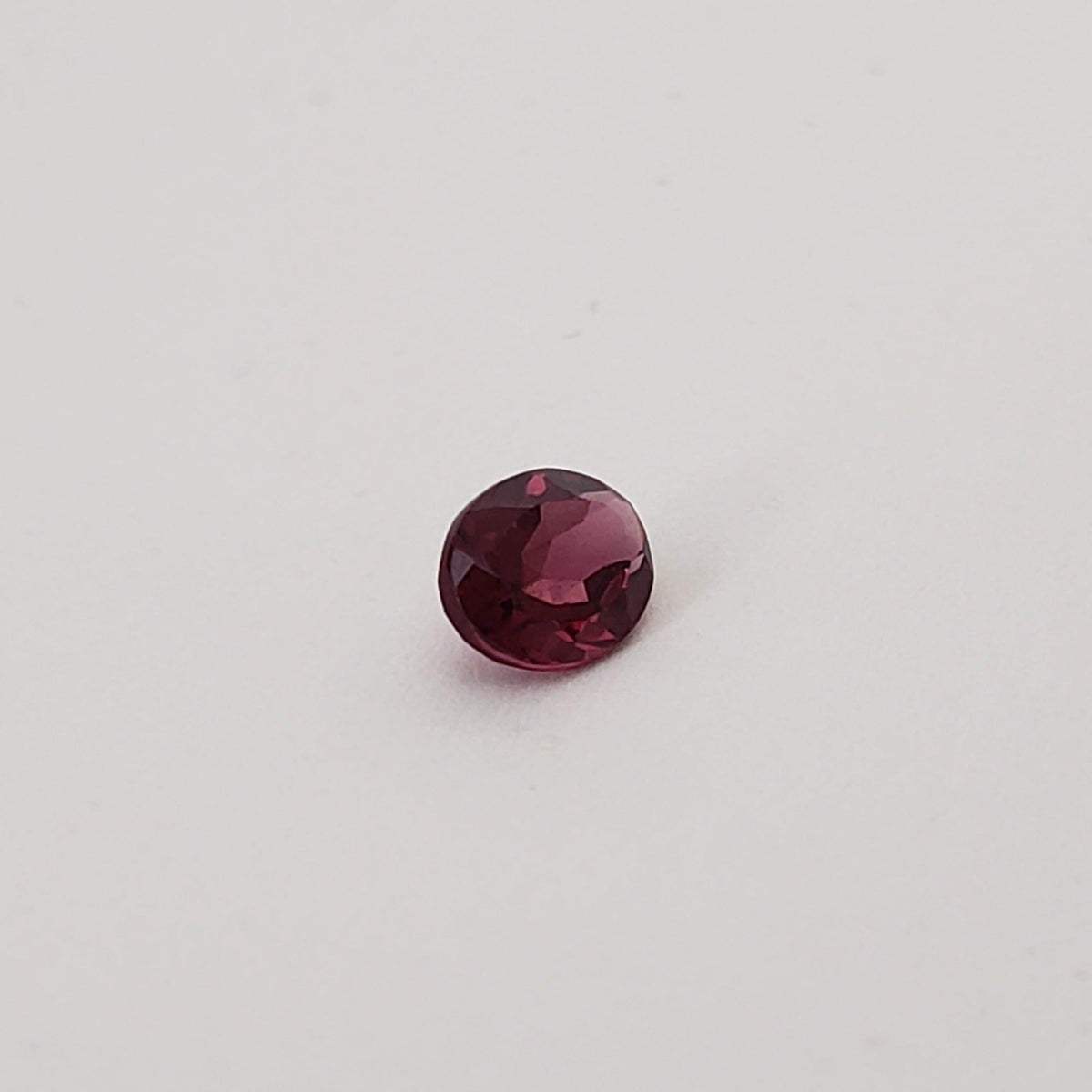  Rhodolite Garnet | Untreated Garnet | Oval Cut | Reddish Purple | 5.3x4.1mm | Tanzania 3