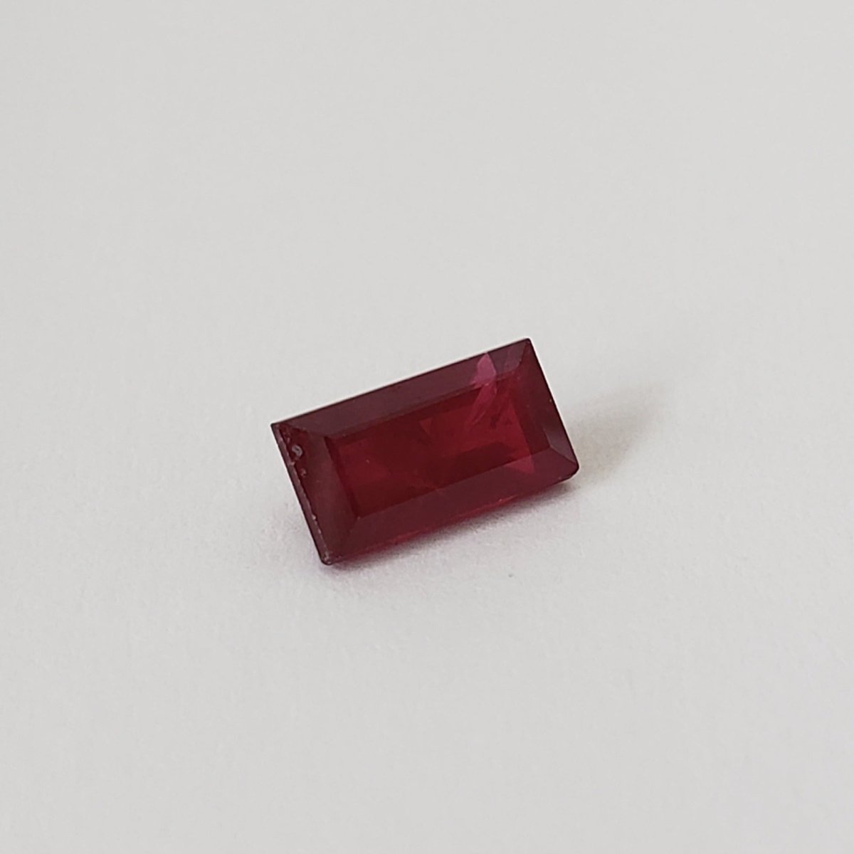  Ruby | Baguette Cut | Pigeon Blood Red | 7.6x4mm | Madagascar 2