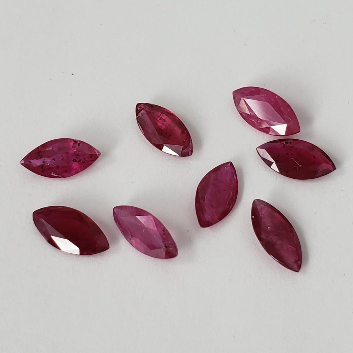  Ruby | Marquise Cut | Pigeon Blood Red | 10x5mm 1