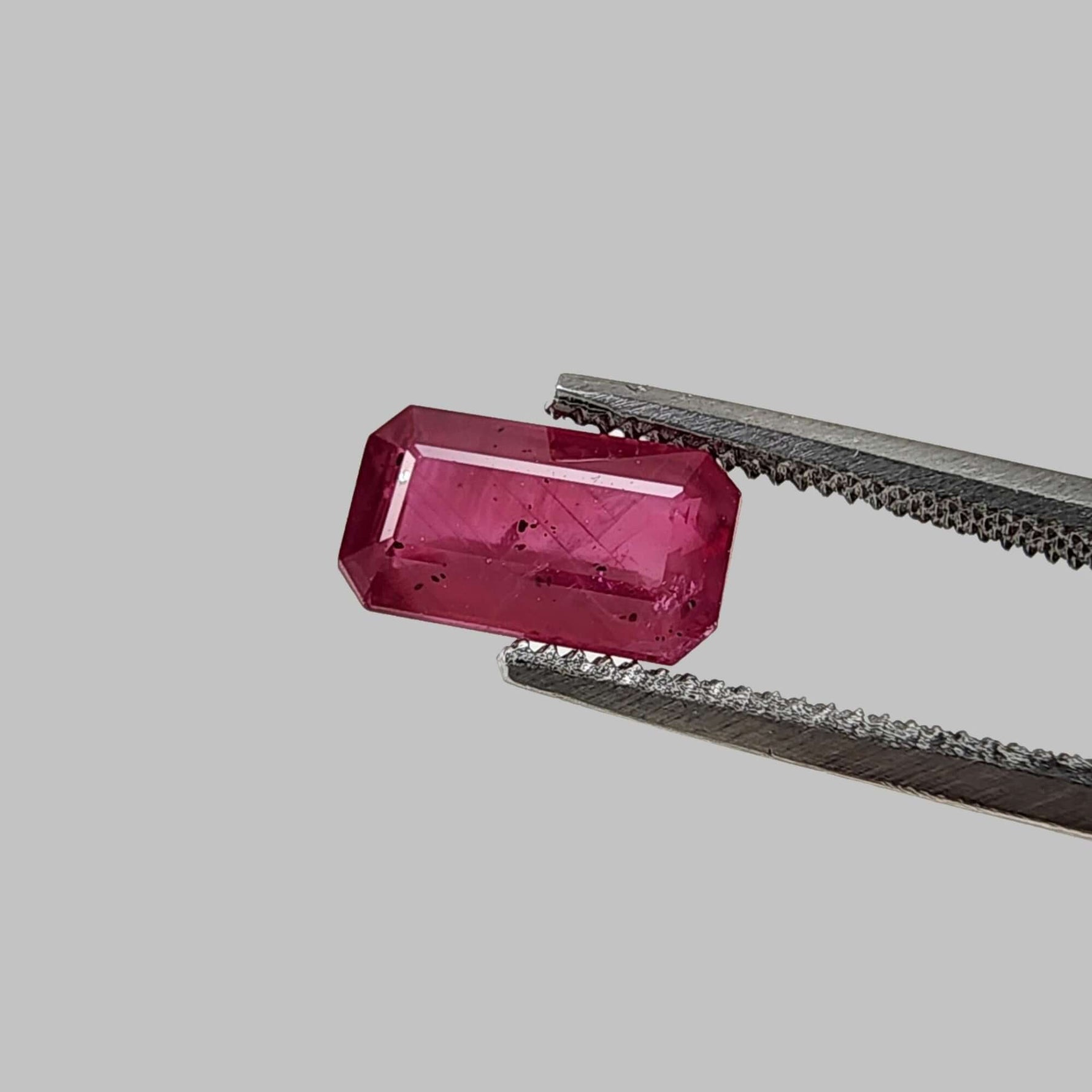 Ruby | Octagon Cut | Pigeon Blood Red | 7.5x4.5mm 1.05ct |  Madagascar 