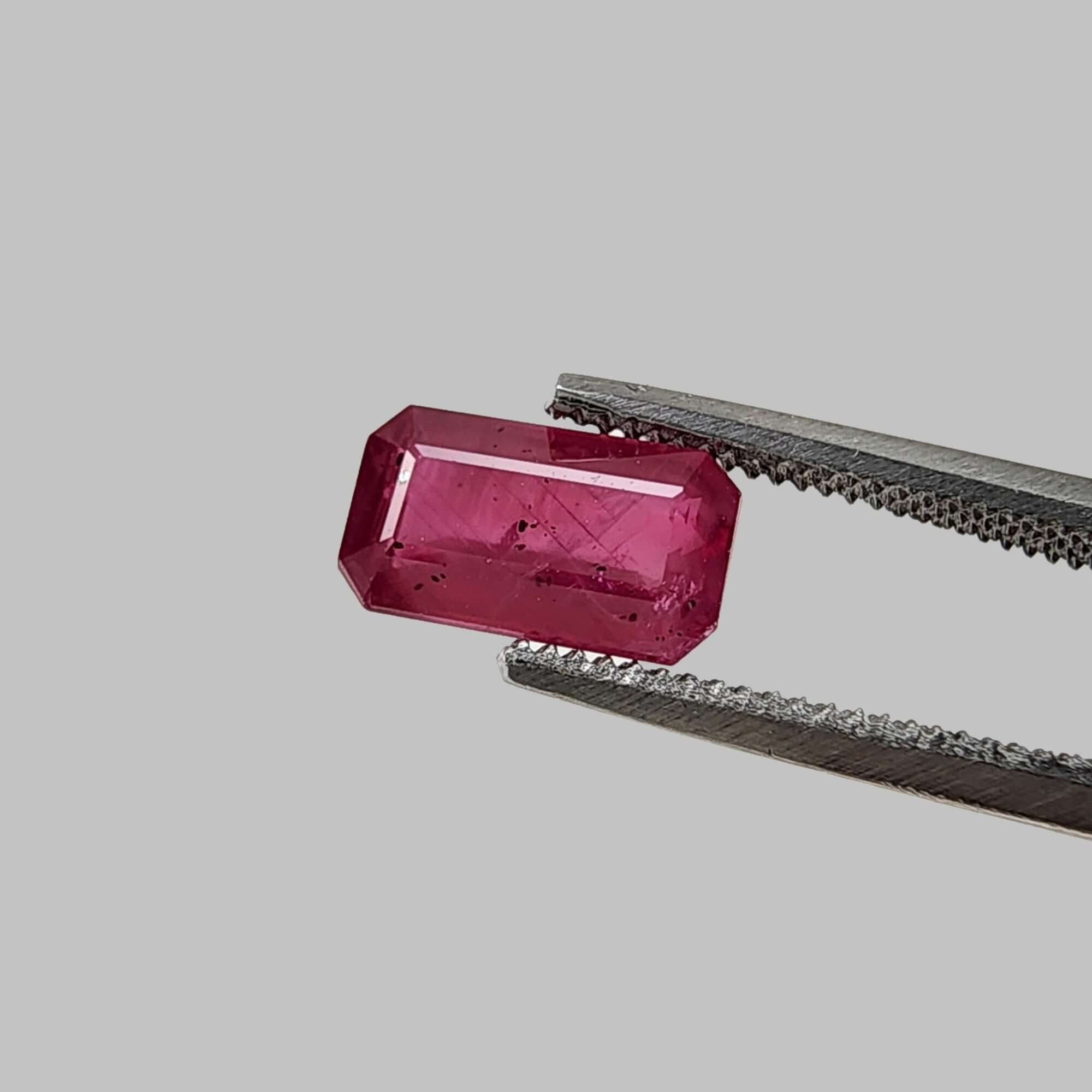 Ruby | Octagon Cut | Pigeon Blood Red | 7.5x4.5mm 1.05ct | Madagascar
