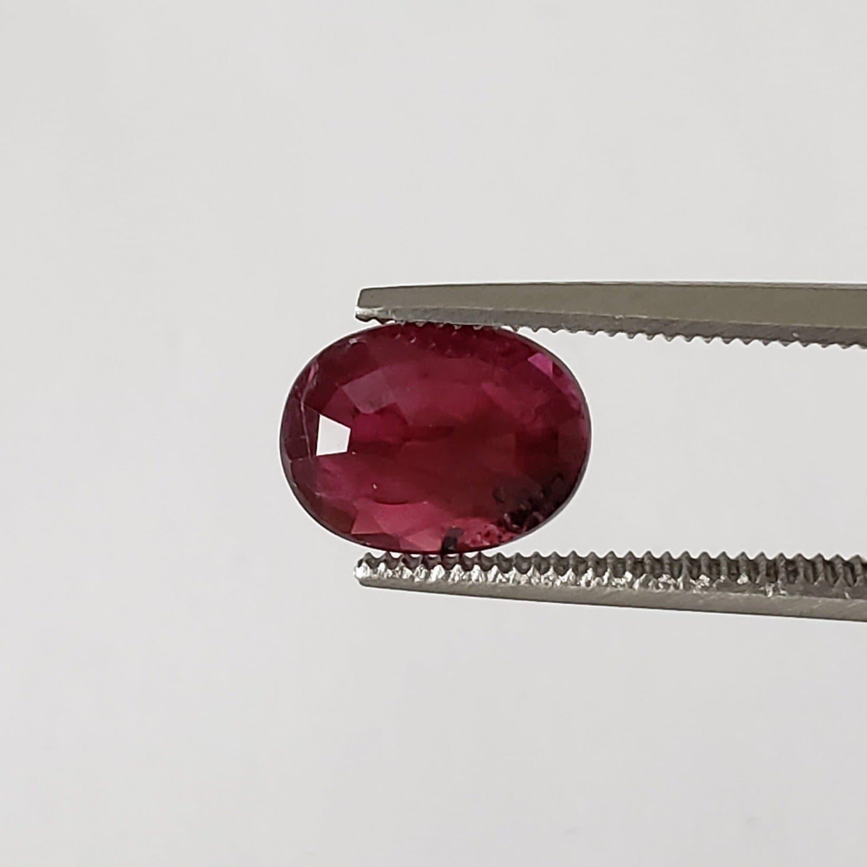  Ruby | Oval Cut | Pigeon Blood Red | 9x6.5mm 1.67ct | Madagascar | SO24 4