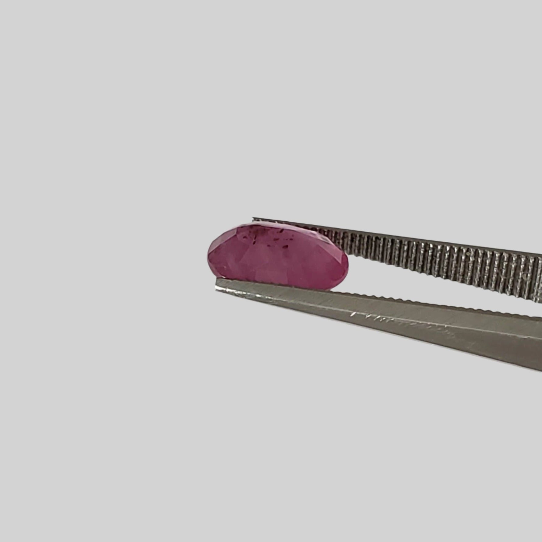  Ruby | Oval Cut | Red | 9x7.6mm 2.21ct 2