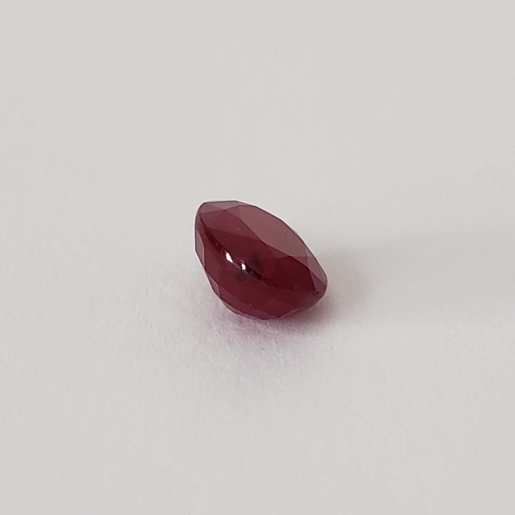  Ruby | Oval Cut | Top Pigeon Blood Red | 7.5x6.3mm 1.85ct | Myanmar | SO24 7