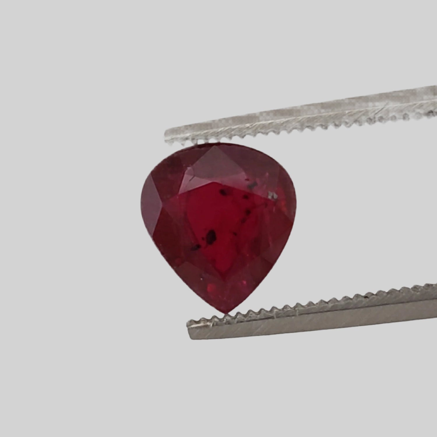  Ruby | Pear Shape Cut | Pigeon Blood Red | 7.7x7mm 1.42ct |  Africa 