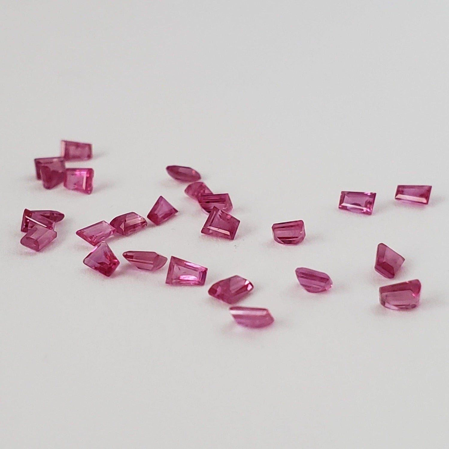  Ruby | Tapered Baguette Cut | Hot Pink | 2.5x2mm | SO24 1