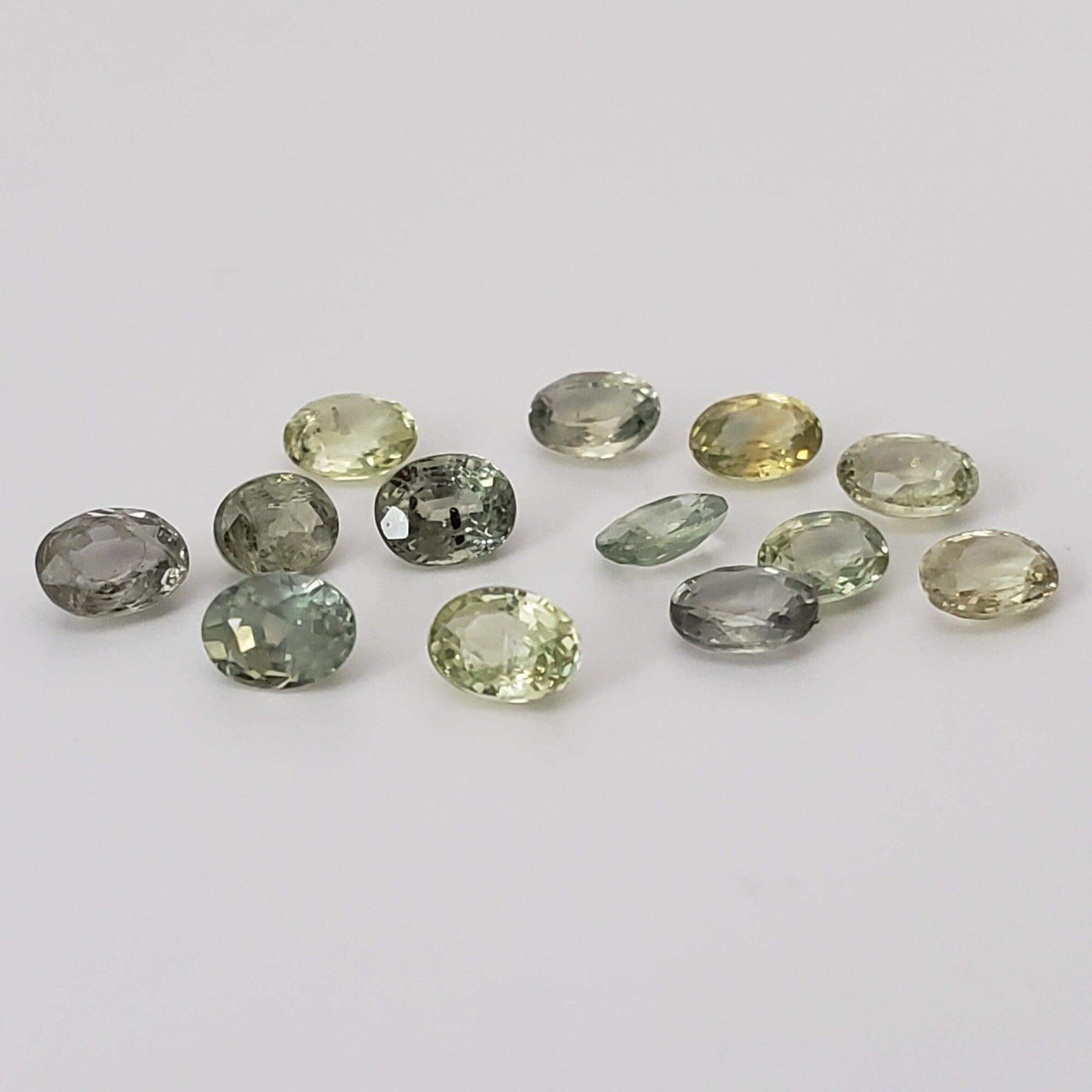  Sapphire | 13 Piece Gemstone Lot | Oval Cut | Green to Yellow | 3.6-4.0x2.6-3.0mm 2.8tcw 3