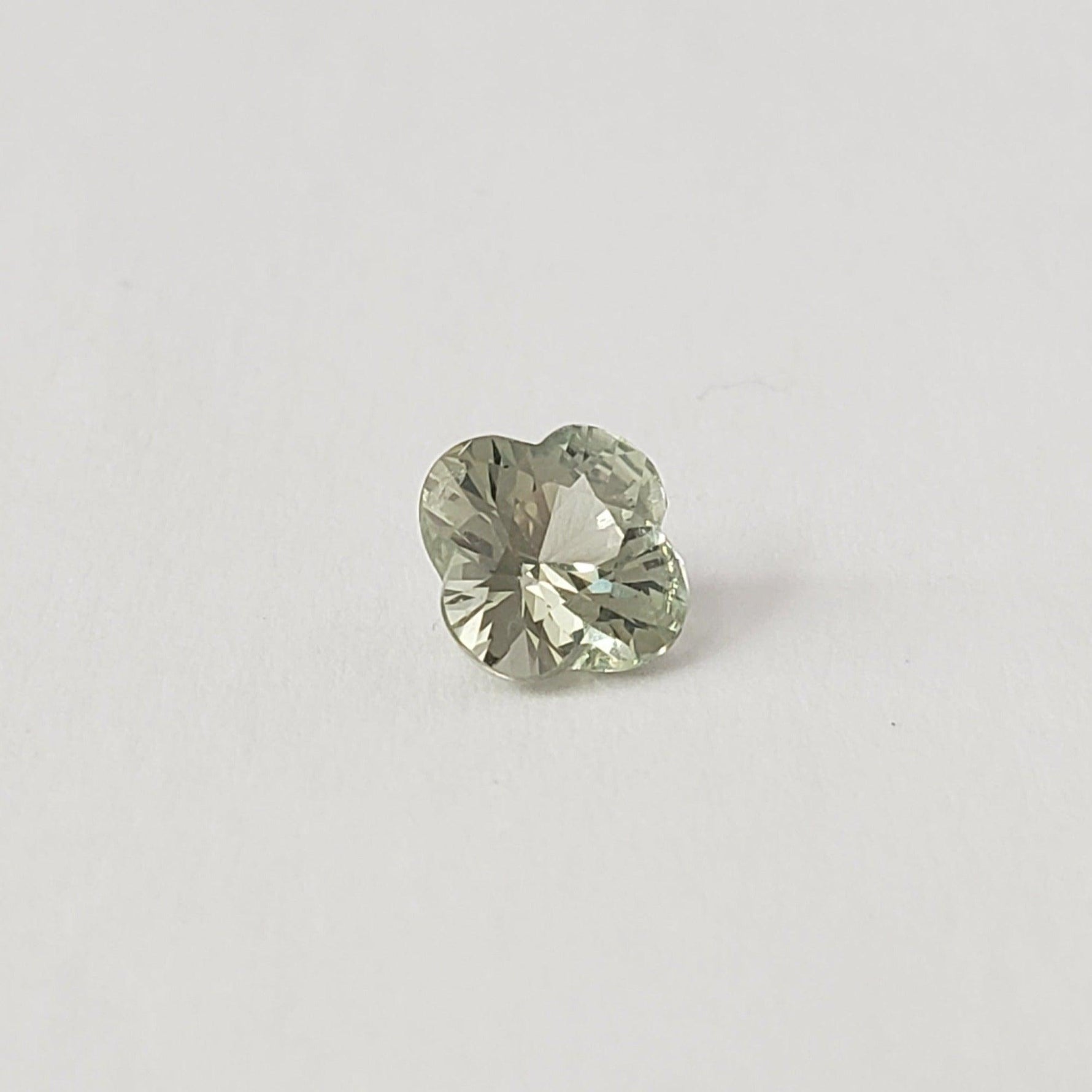  Sapphire | Flower Shape Diamond Cut | Green | 6.5mm 1.52ct | Africa 3