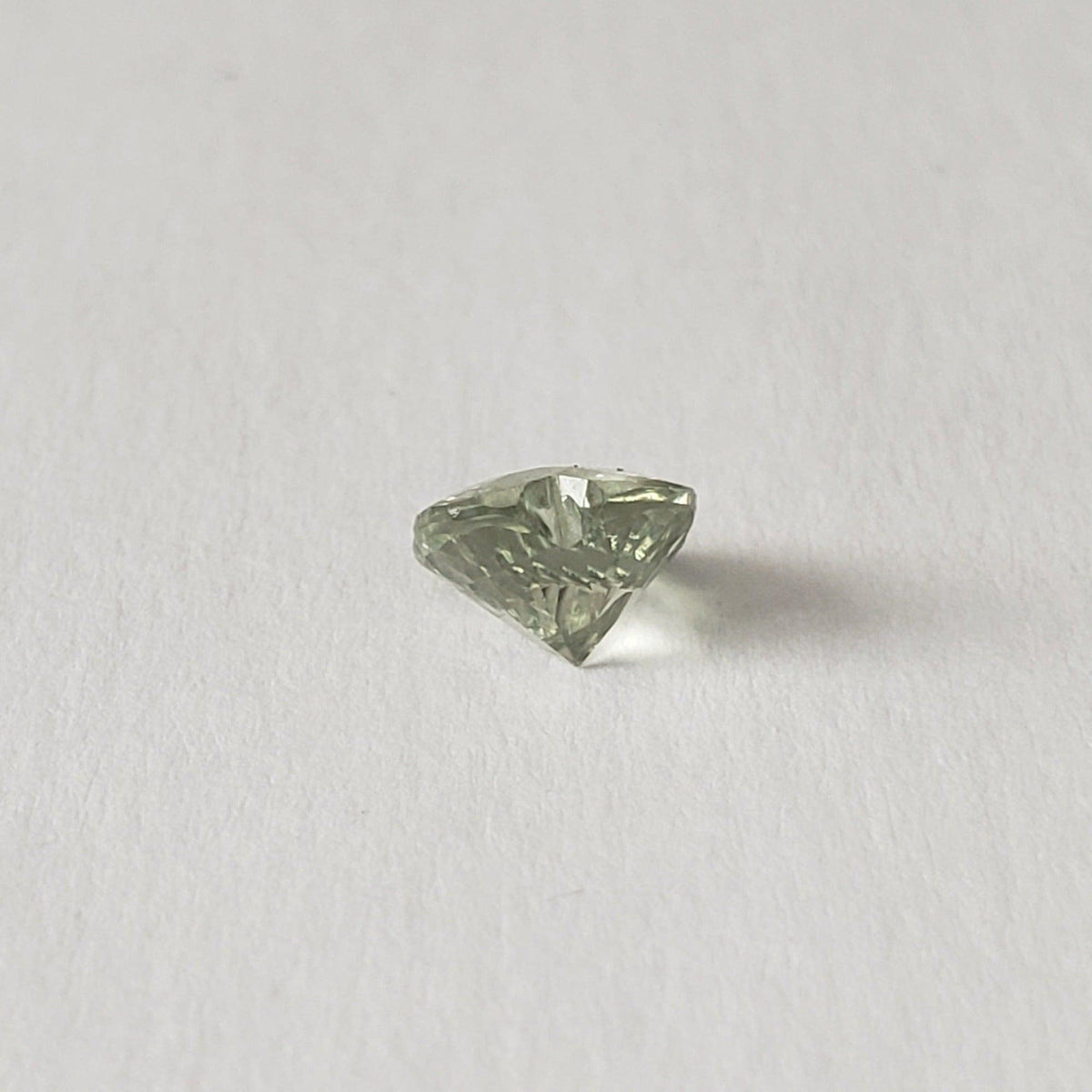 Sapphire | Flower Shape Diamond Cut | Green | 6.5mm 1.52ct | Africa 6