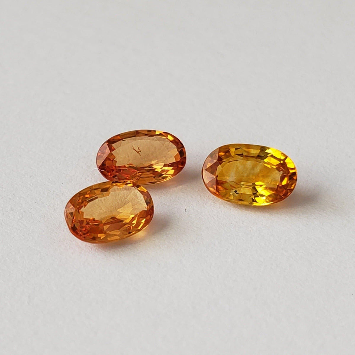  Sapphire | Oval Cut | Golden Yellow | 6x4mm 2