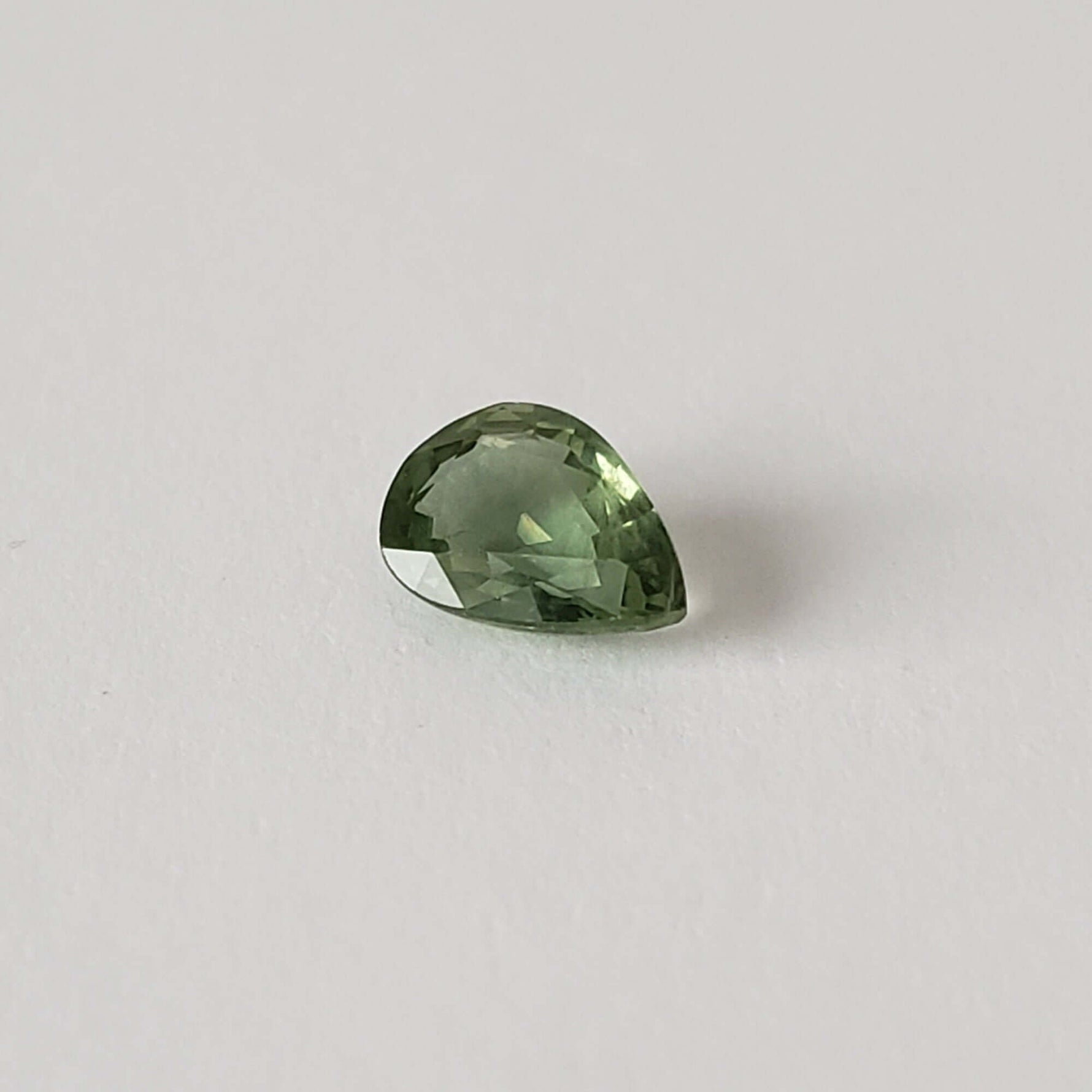  Sapphire | Pear Shape Cut | Green | 7.2x5.1mm 0.8ct | Africa | SO24 2