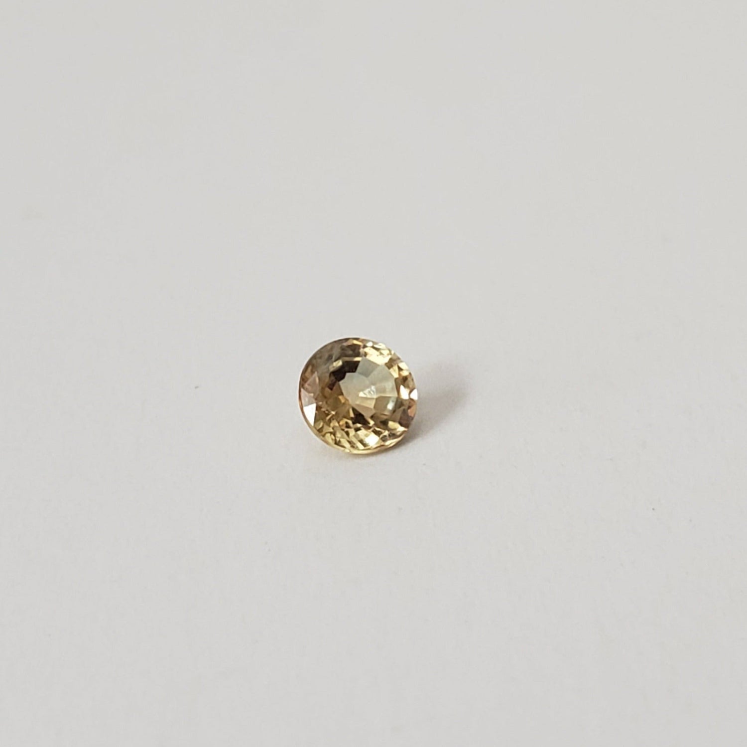  Sapphire | Round Cut | Canary Yellow | 3.5 mm | SO24 