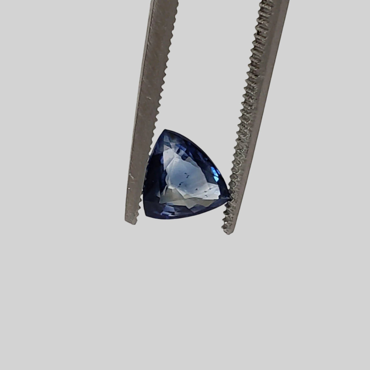  Sapphire | Unheated Sapphire | Trilliant Cut | Blue | 7x6.2mm 0.97ct 