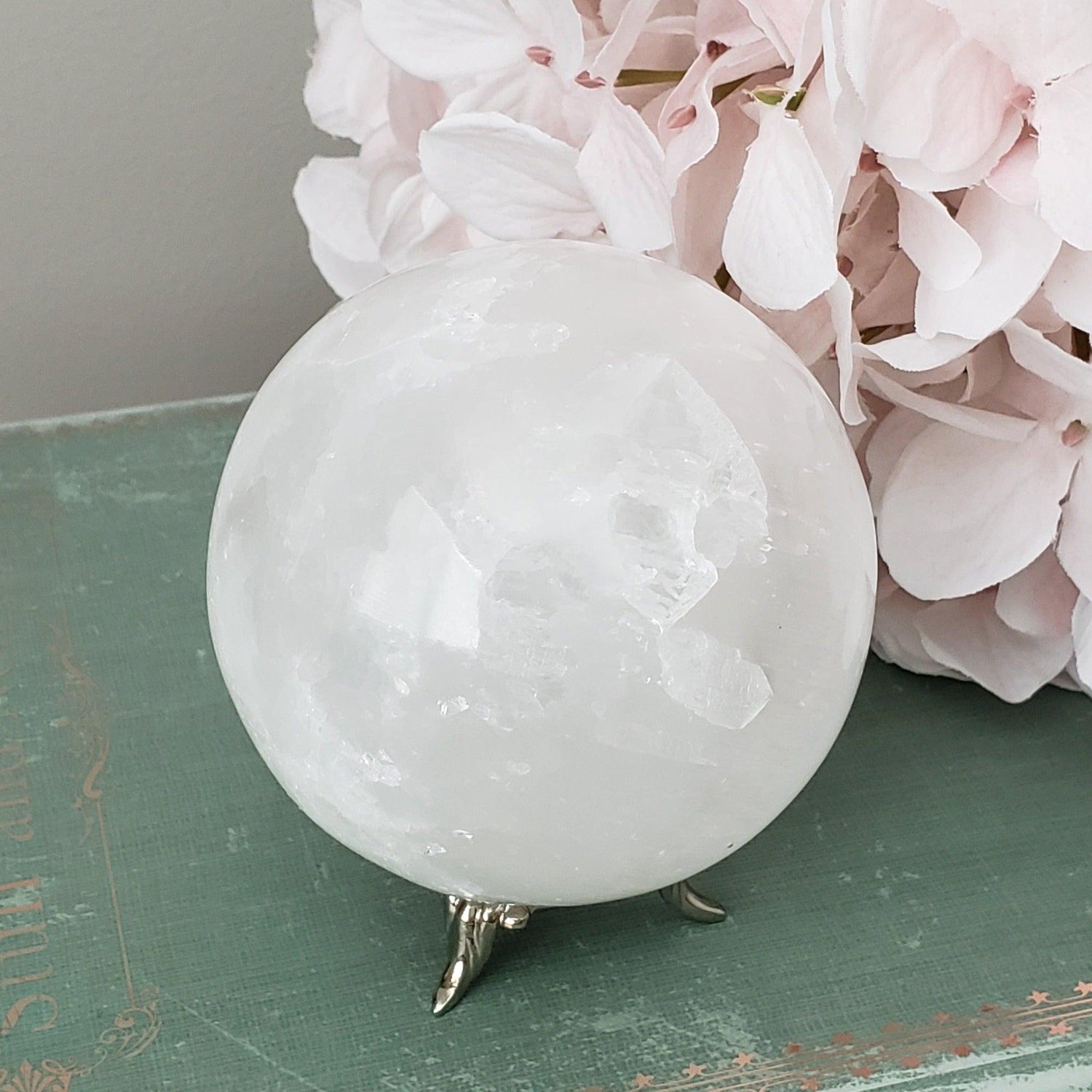  Selenite Satin Spar Sphere | 75 mm, 2.9 in | 541 grams 1