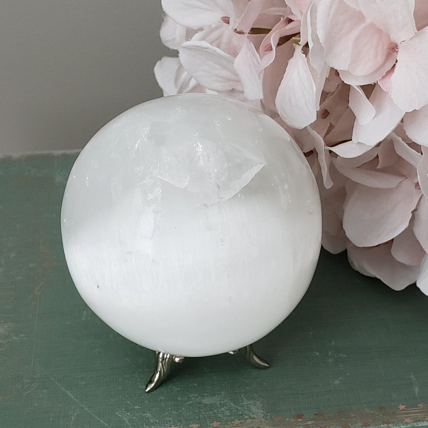  Selenite Satin Spar Sphere | 75 mm, 2.9 in | 541 grams 2