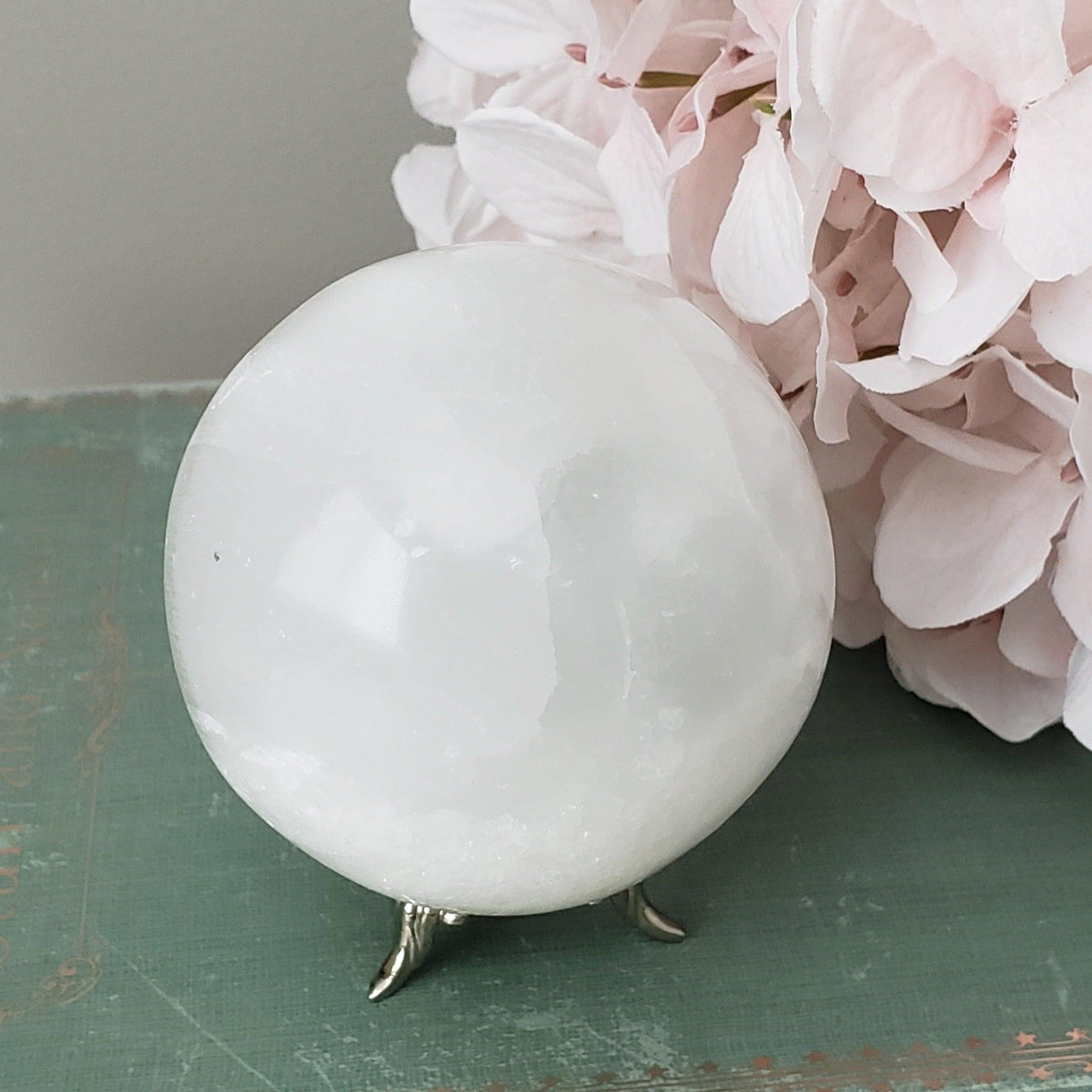  Selenite Satin Spar Sphere | 75 mm, 2.9 in | 541 grams 3