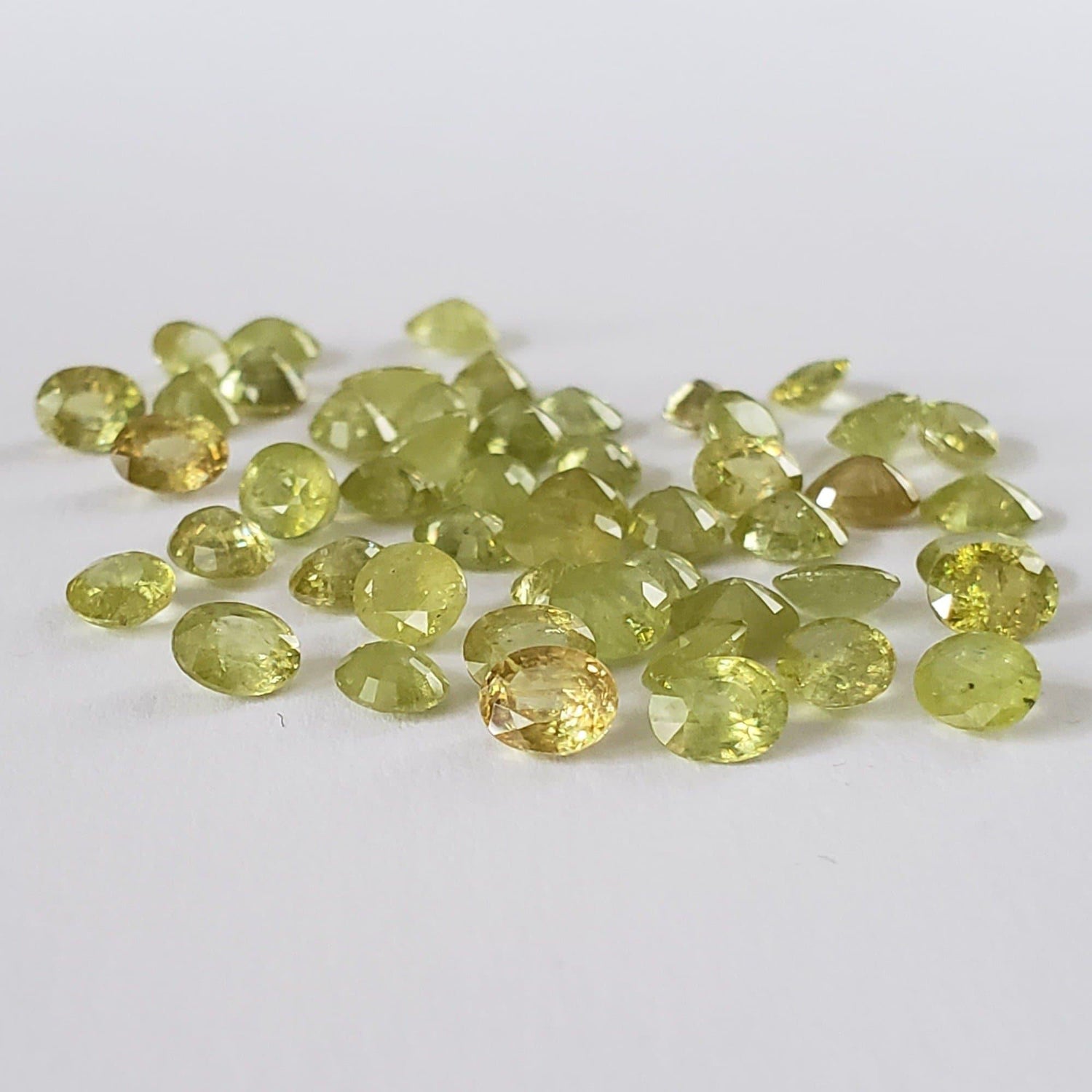  Sphene | Oval Cut | Lime Green | 5x4mm 1