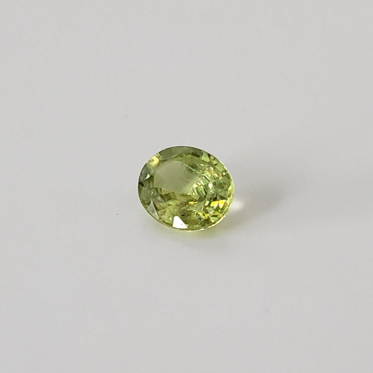  Sphene | Oval Cut | Vivid Green | 6x5mm 2