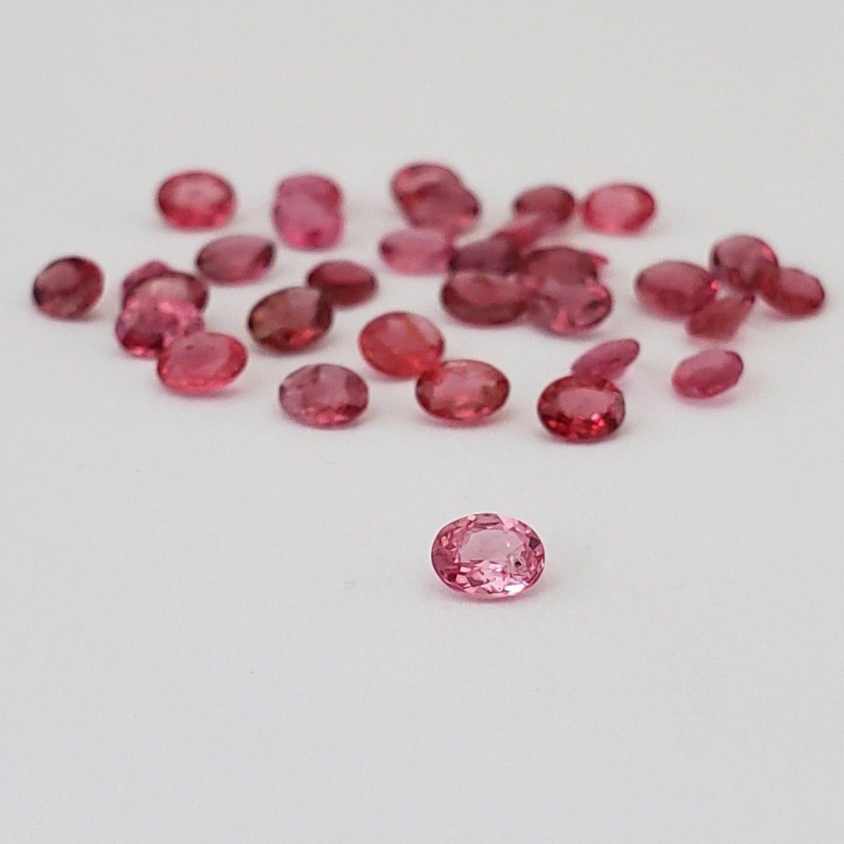 Spinel | Oval Cut | Red | 4x3mm 1