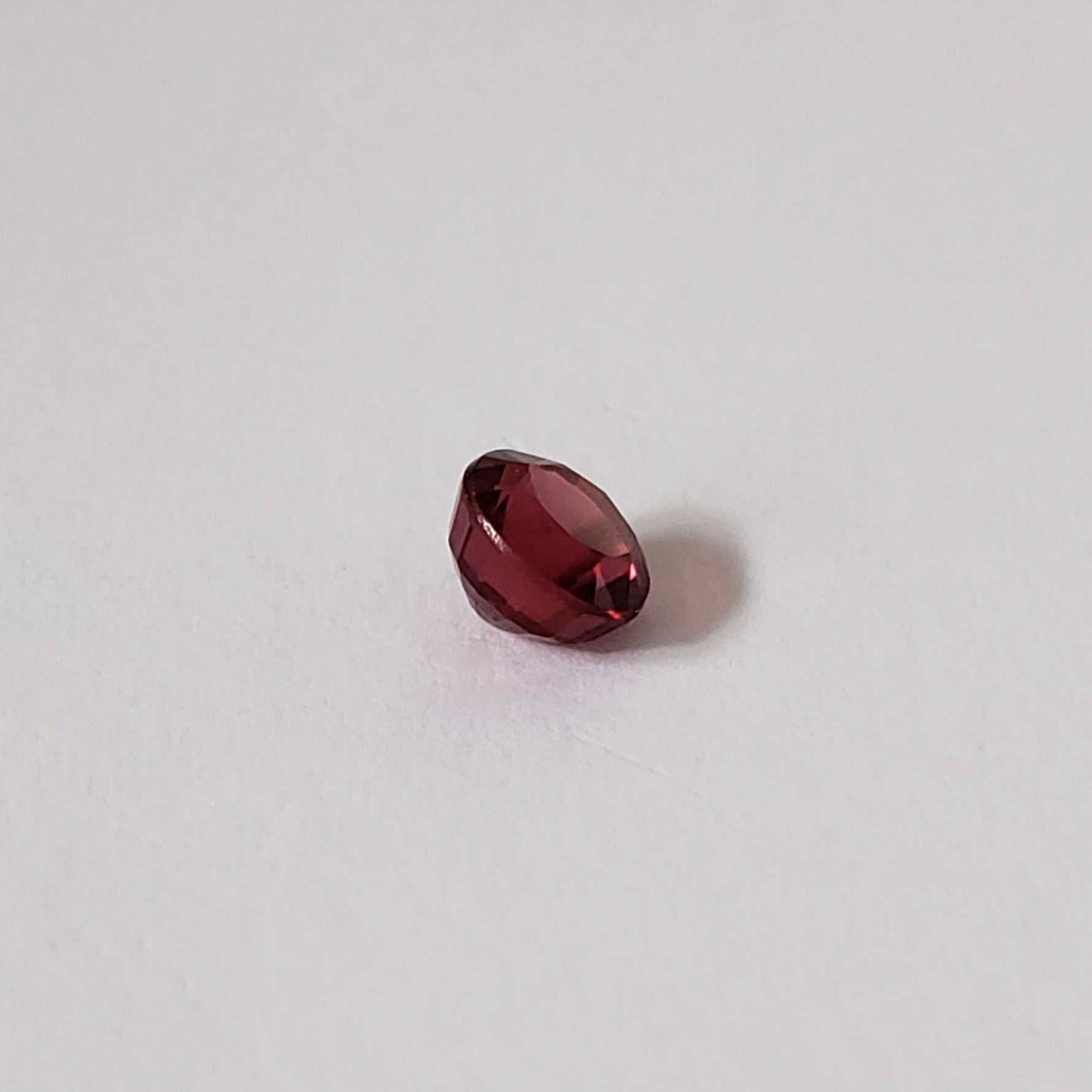  Spinel | Round Cut | Red | 4.0mm 4