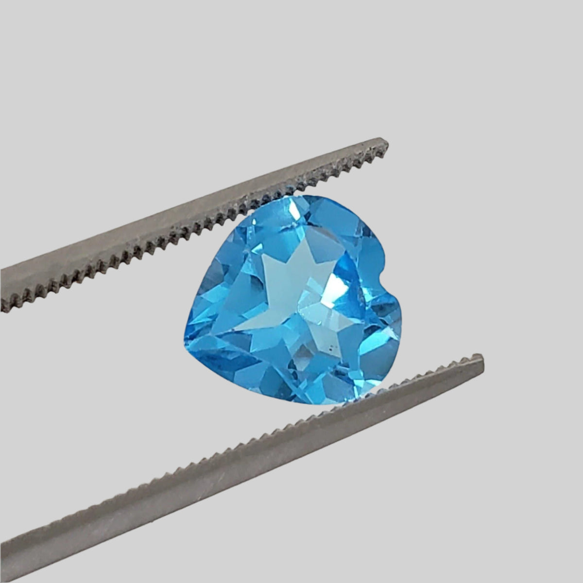  Topaz | Heart Shape Cut | Swiss Blue | 9mm 2.97ct SO24 1