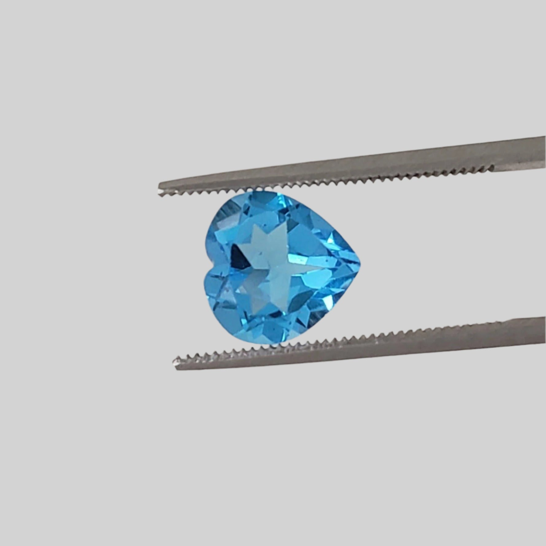  Topaz | Heart Shape Cut | Swiss Blue | 9mm 2.97ct SO24 2