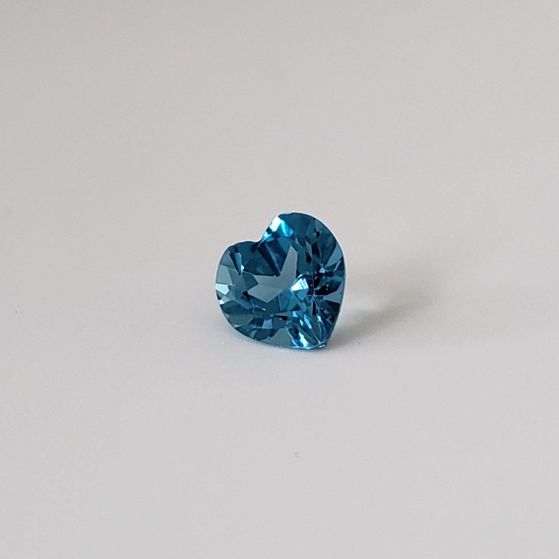 Topaz | Heart Shape Cut | Vibrant London Blue | 7mm 1.48ct | SO24 3