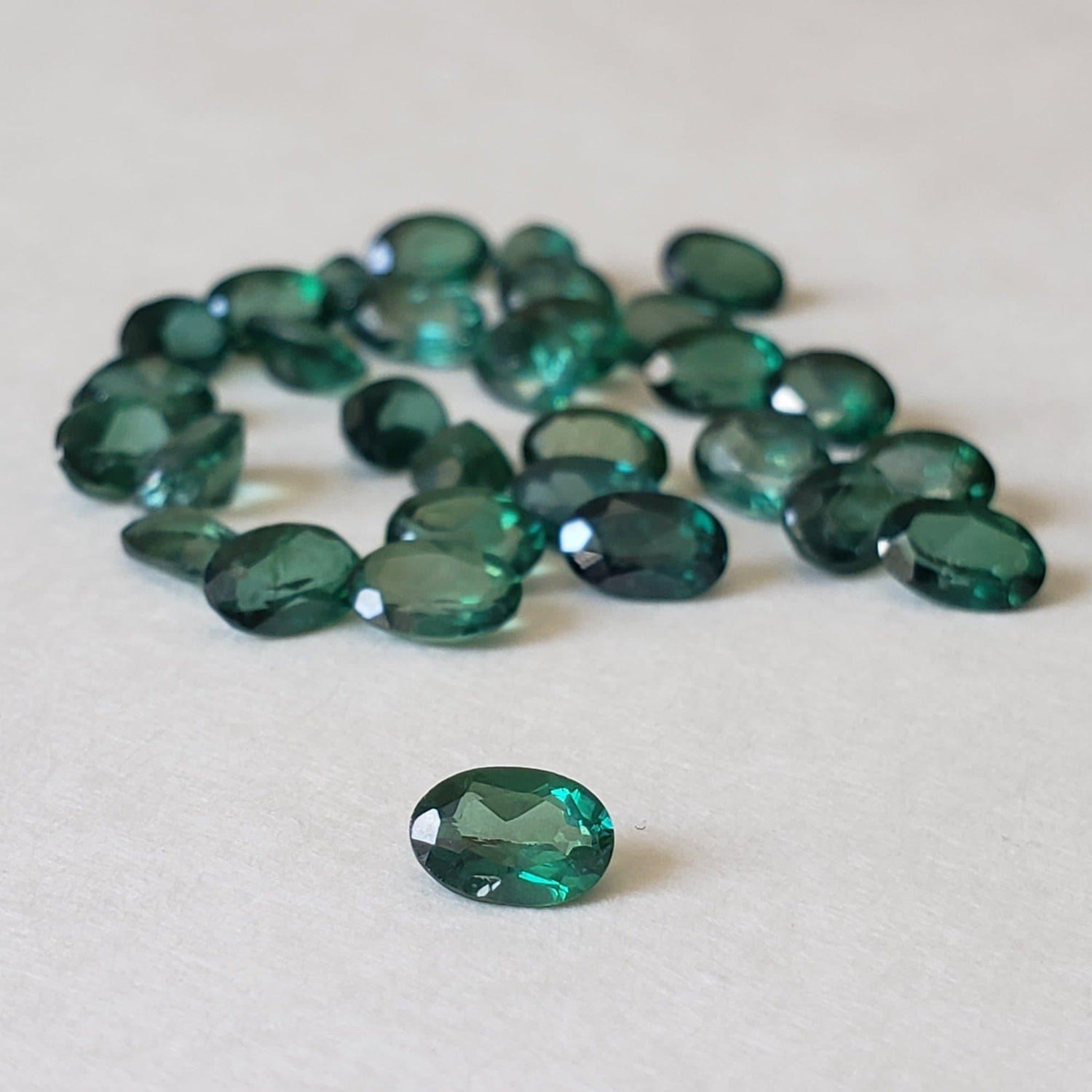  Topaz | Oval Cut | Emerald Green | 6x4mm | SO24 