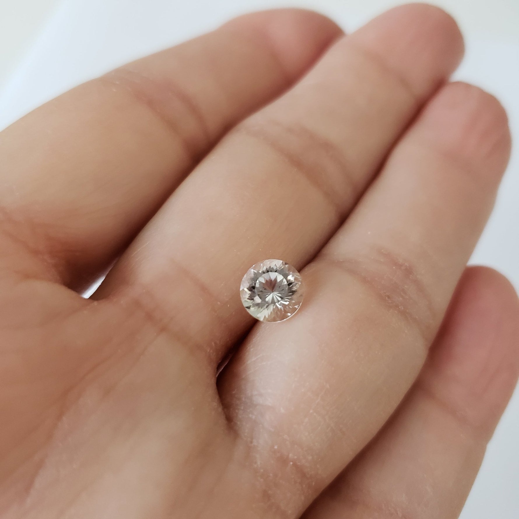  Topaz | Round Cut | Pale Peachy Pink | 7.0mm 6