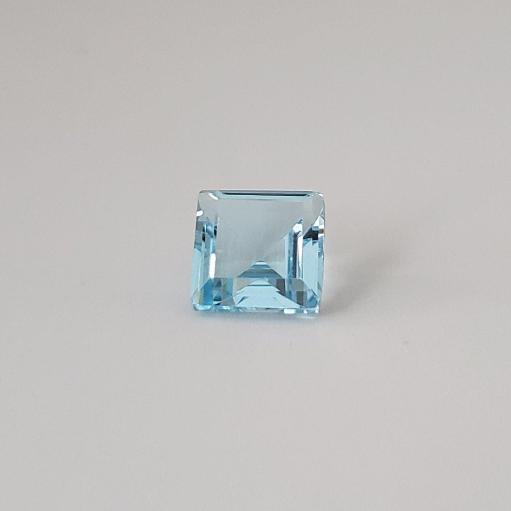  Topaz | Square Cut | Sky Blue | 8mm 2.6ct 3