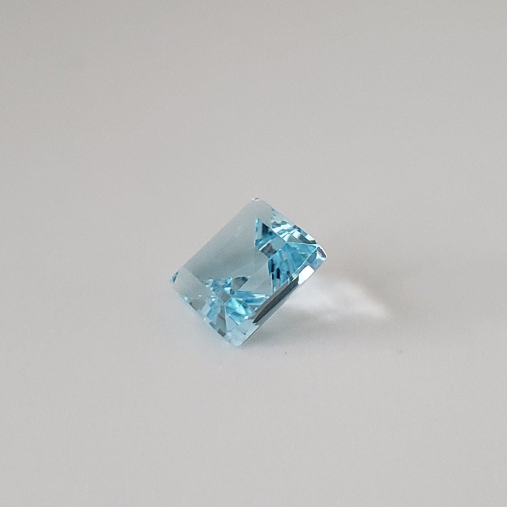  Topaz | Square Cut | Sky Blue | 8mm 2.6ct 4