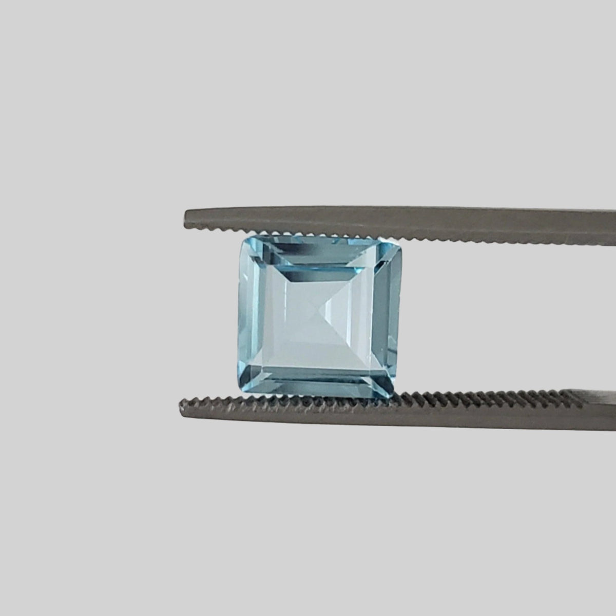  Topaz | Square Cut | Sky Blue | 8mm 2.6ct 1