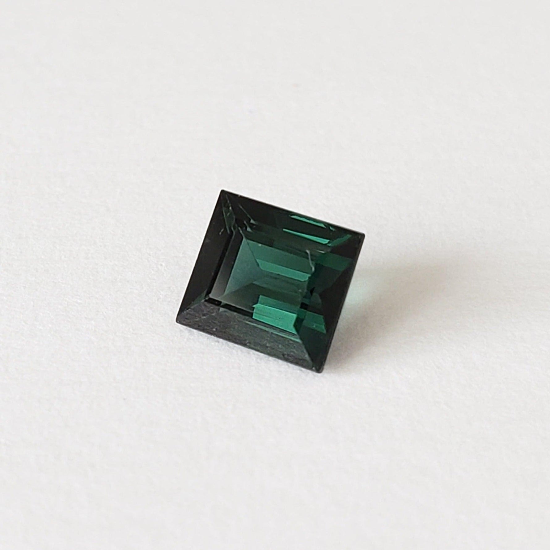  Tourmaline | Baguette Cut | Dark Neon Green | 5.7x5.1mm 0.93ct 2
